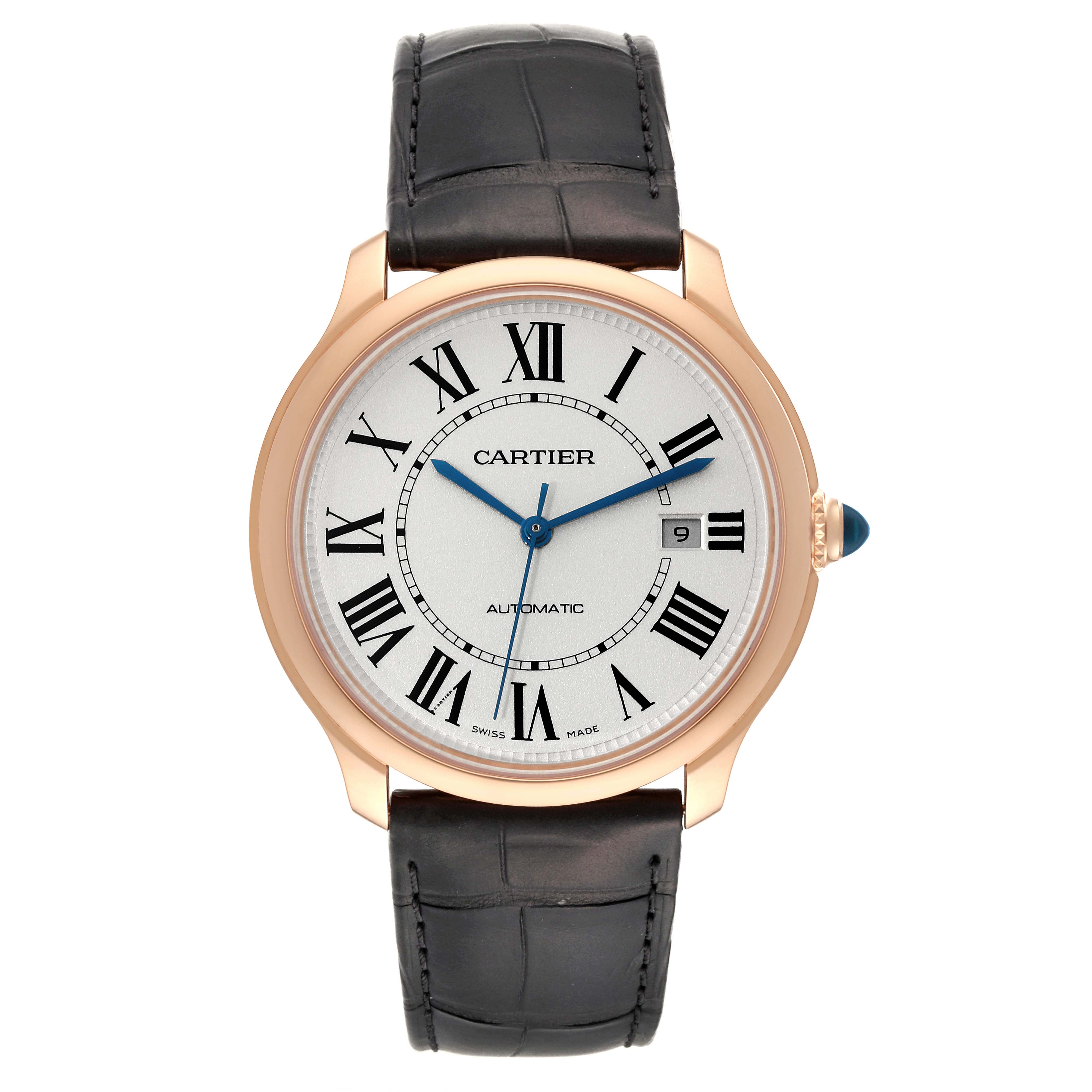 This image shows a front view of the Cartier Ronde WGRN0011 Men
s Rose Gold Silver Dial WGRN0011 Men
s Rose Gold Silver Dial model watch, highlighting the dial, case, and leather strap.