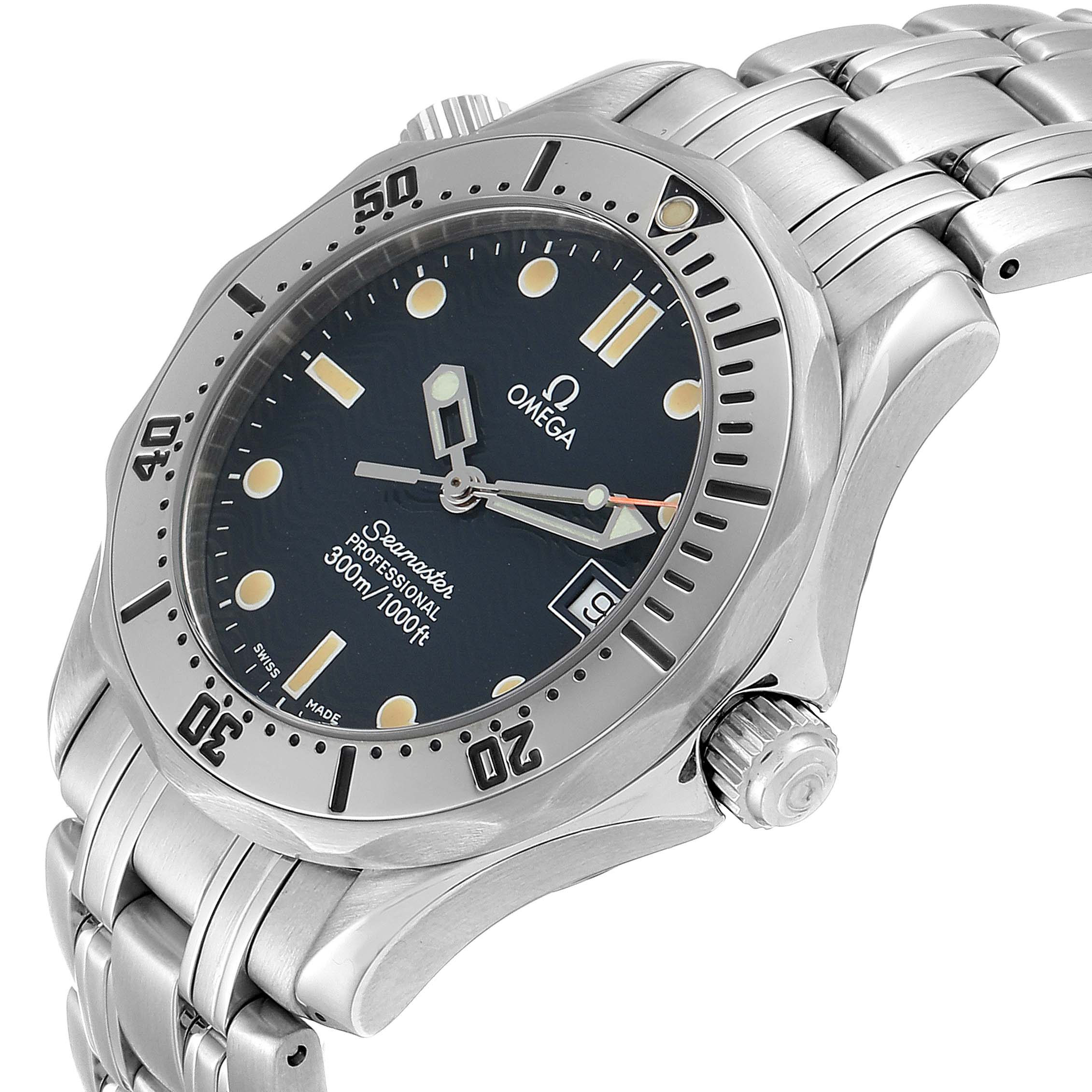 This image shows an angled view of the Omega Seamaster 2562.80.00 Men
s Stainless Steel Blue Dial 2562.80.00 Men
s Stainless Steel Blue Dial watch, highlighting its face, bezel, crown, and part of the bracelet.