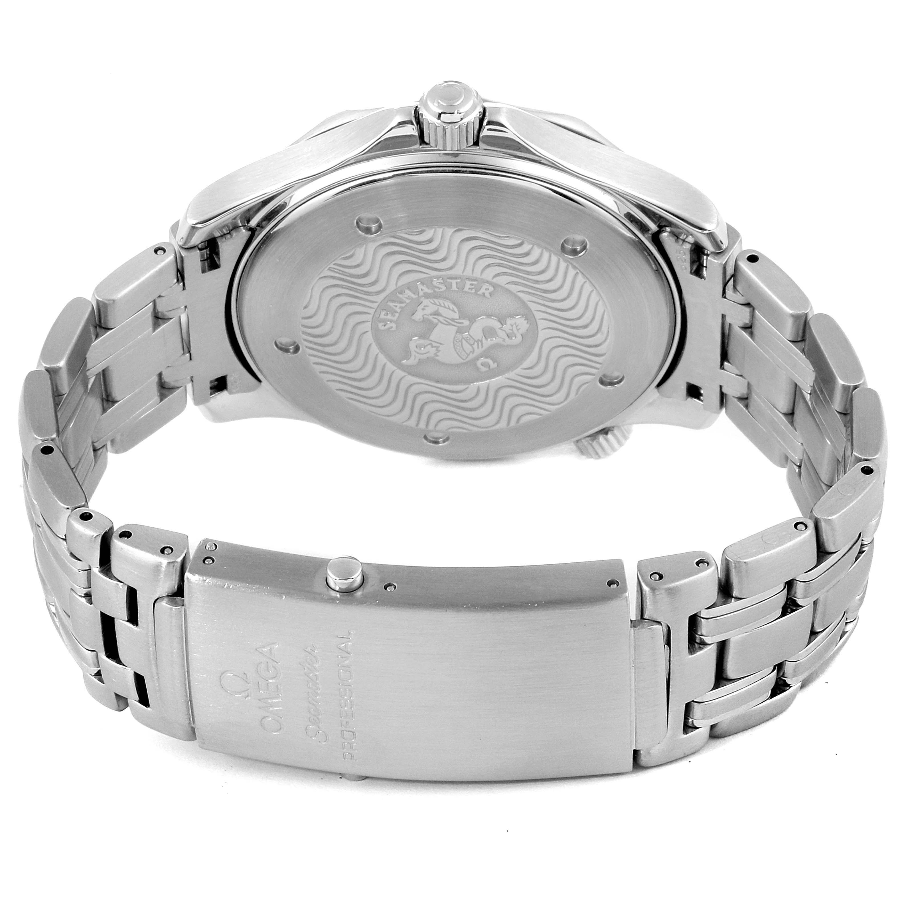 The image shows the back and clasp of the Omega Seamaster 2542.80.00 Men
s Stainless Steel Blue Dial 2542.80.00 Men
s Stainless Steel Blue Dial watch, highlighting the detailed back case and metal bracelet.