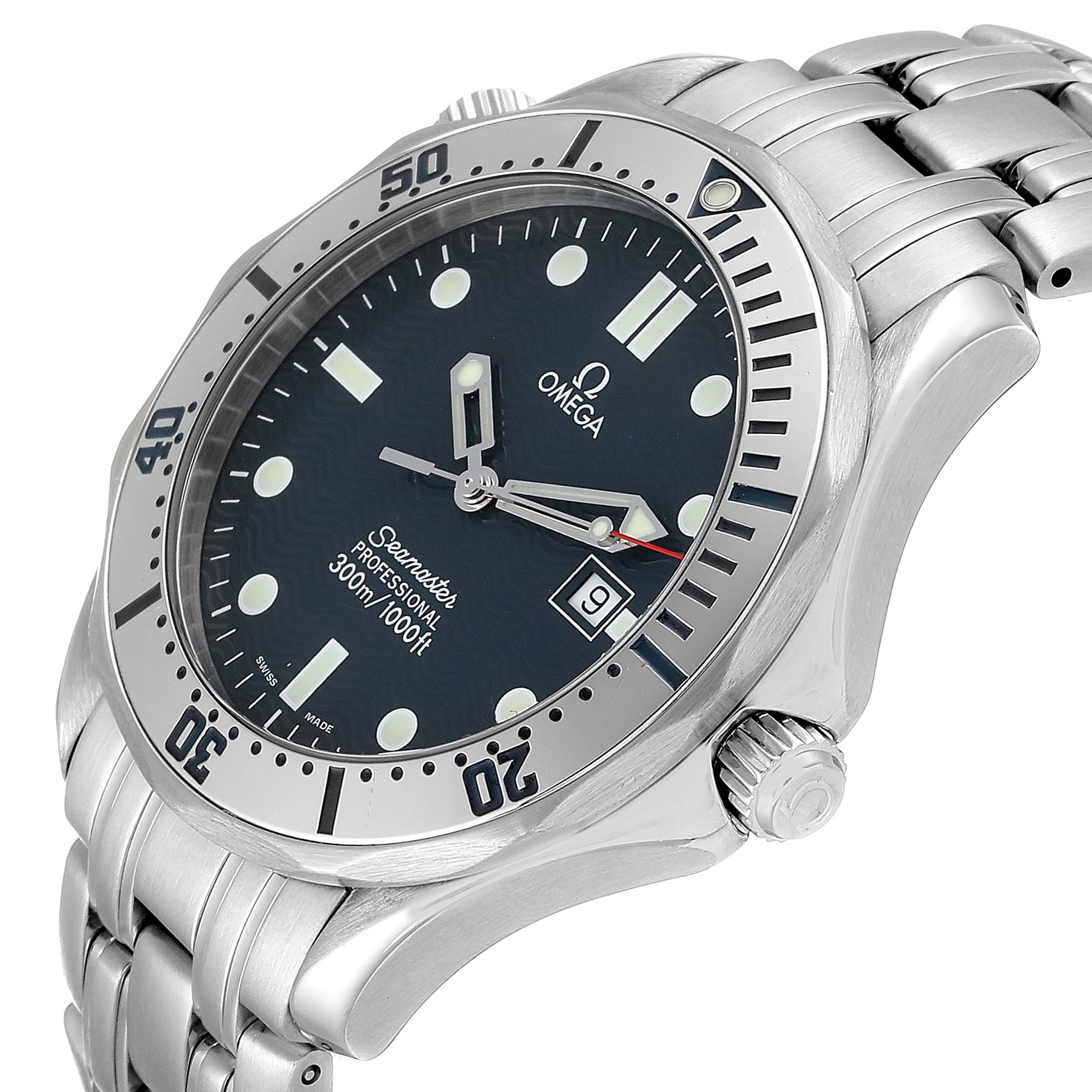 This image shows an angled view of the Omega Seamaster 2542.80.00 Men
s Stainless Steel Blue Dial 2542.80.00 Men
s Stainless Steel Blue Dial watch, highlighting the face, bezel, crown, and part of the bracelet.