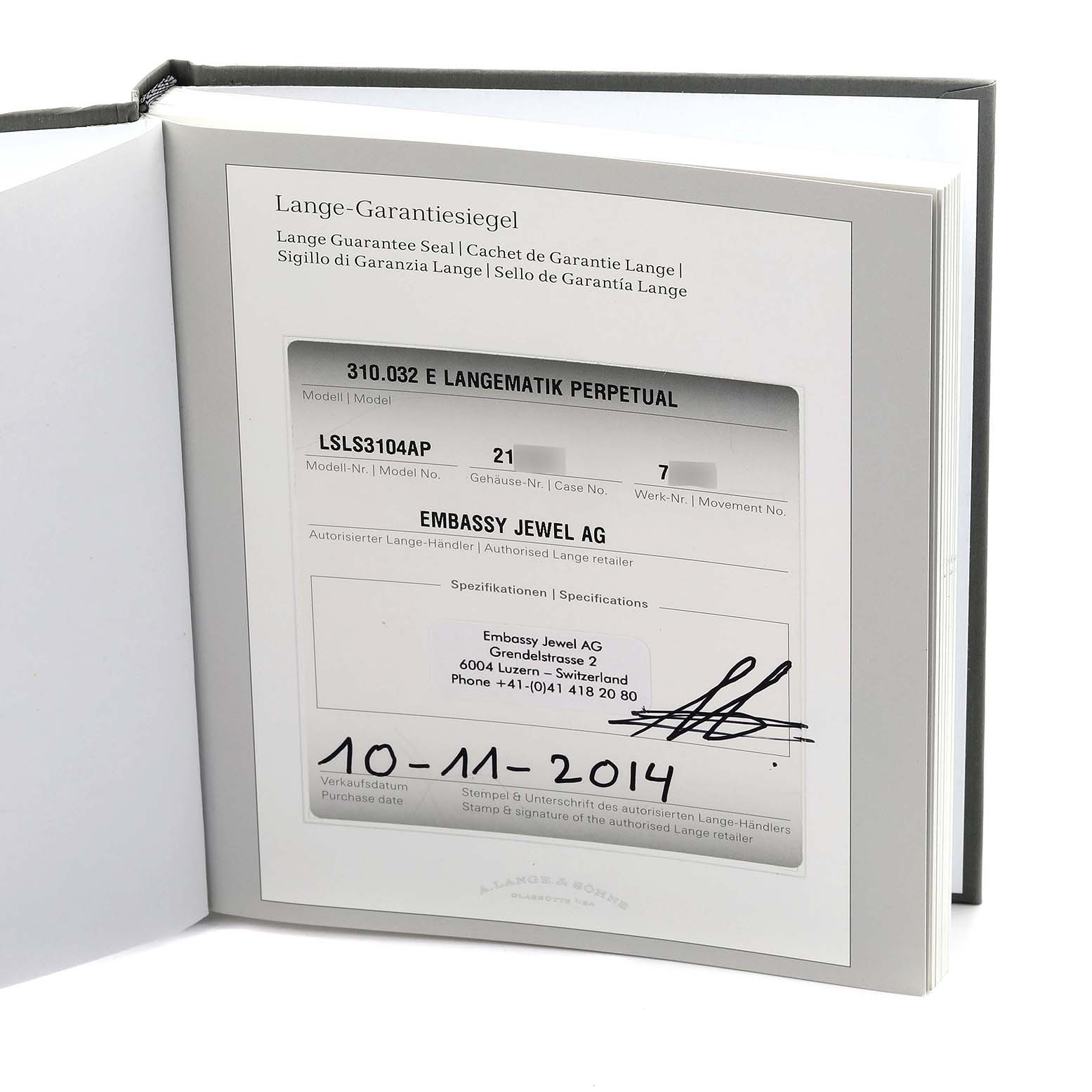The image shows the warranty booklet for the Richard Lange model by A. Lange & Söhne, displayed open to the certification page.