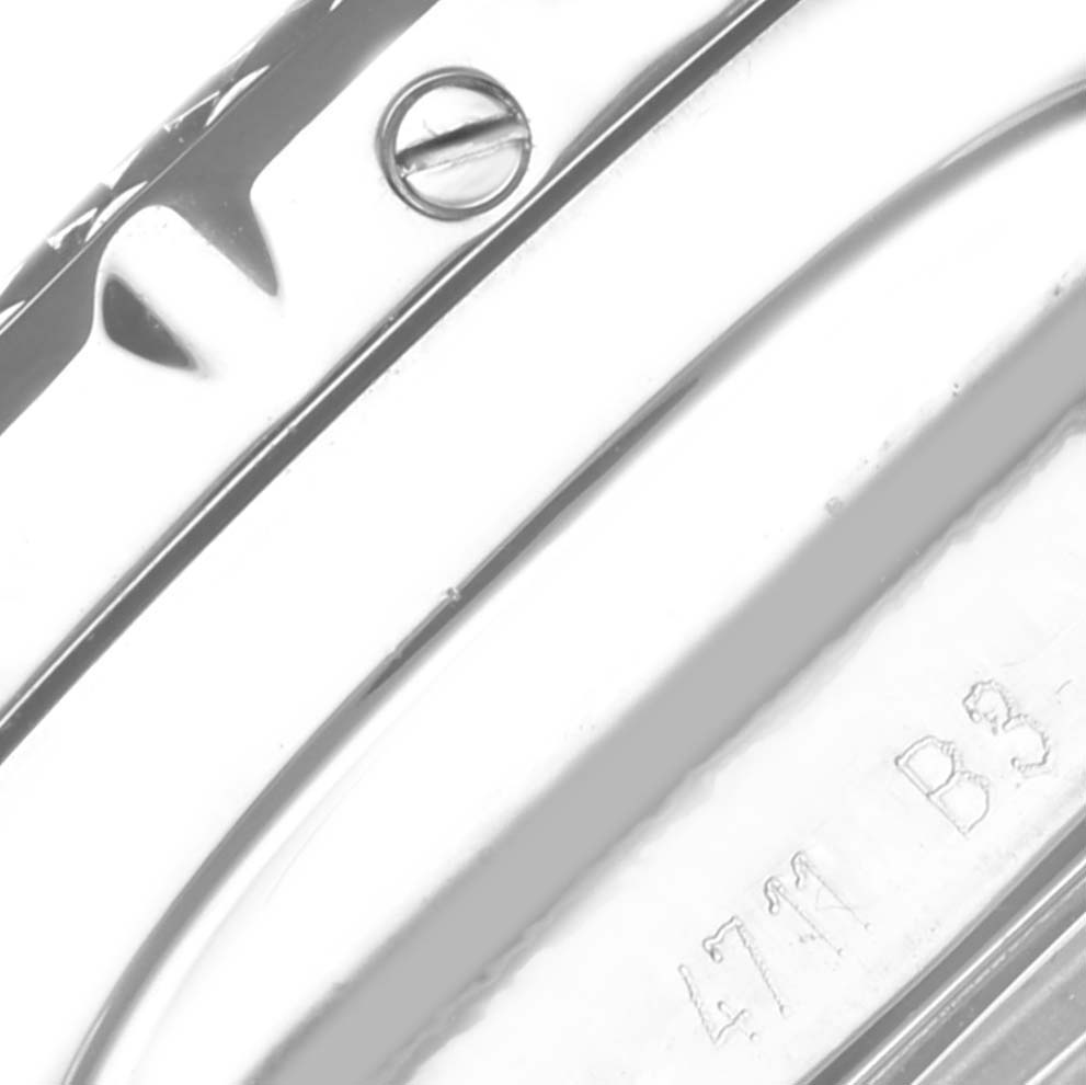 The image shows a close-up of the Bentley model by Breitling, focusing on the side case and a part of the bezel screw.