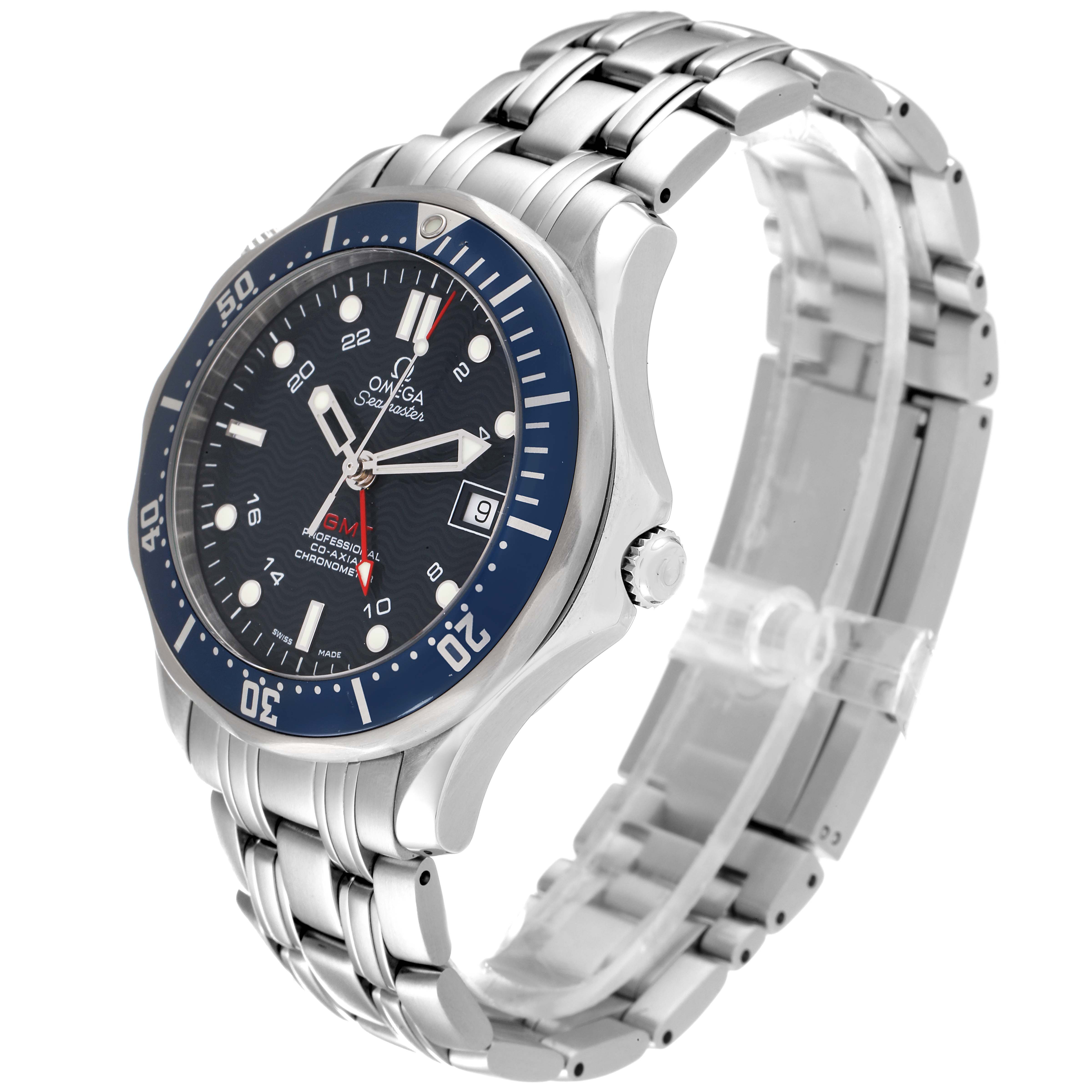 The Omega Seamaster 2535.80.00 Men's Stainless Steel Blue Dial 2535.80.00 Men's Stainless Steel Blue Dial watch is shown from an angled side view, featuring its dial, bezel, crown, and stainless steel bracelet.
