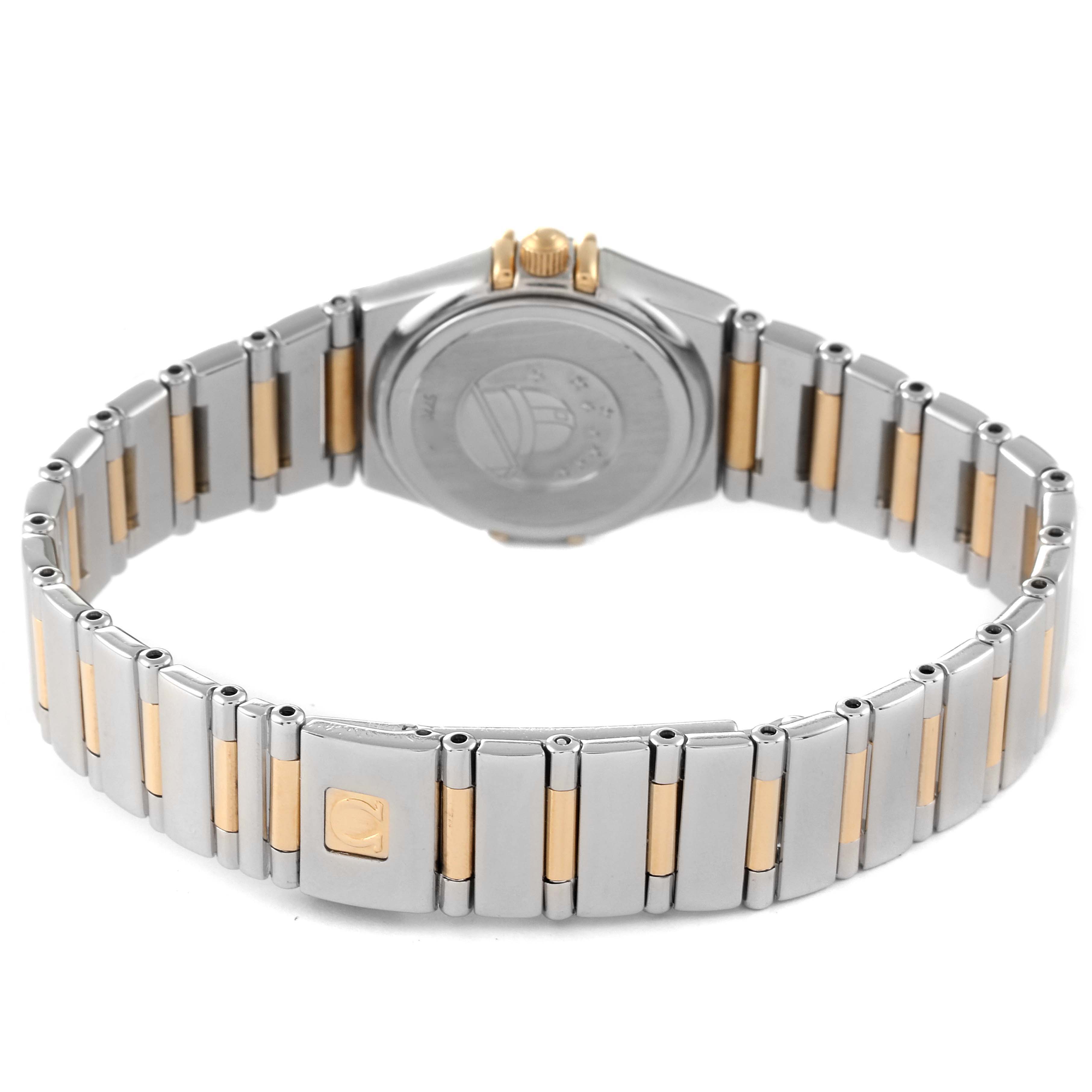 The image shows the back view and bracelet of the Omega 1365.75.00 Women's Steel and Gold (two tone) Mother of Pearl Dial 1365.75.00 Women's Steel and Gold (two tone) Mother of Pearl Dial Constellation MOP Dial Steel Yellow Gold Diamond Ladies Watch 1365.75.00.