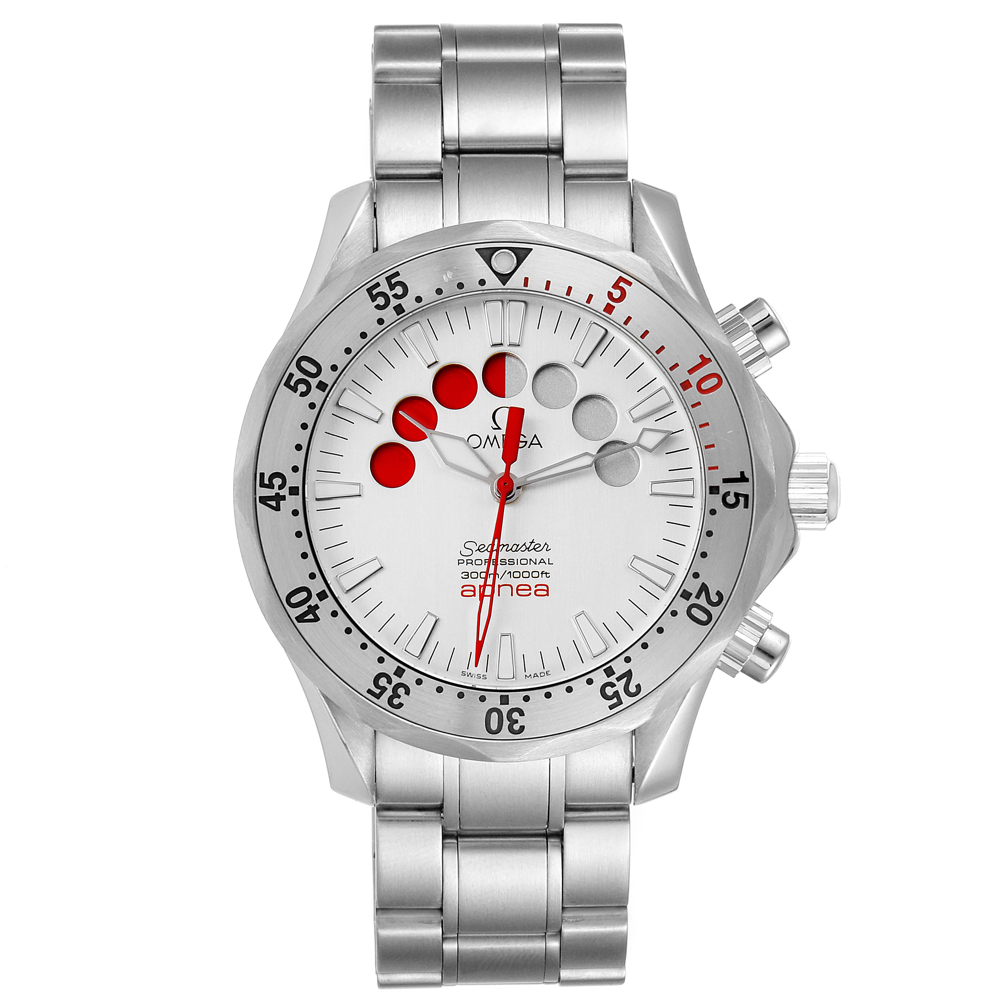 The image shows a front view of the Omega Seamaster 2595.30.00 Men
s Stainless Steel Silver Dial 2595.30.00 Men
s Stainless Steel Silver Dial watch, highlighting its face, bezel, and stainless steel bracelet.