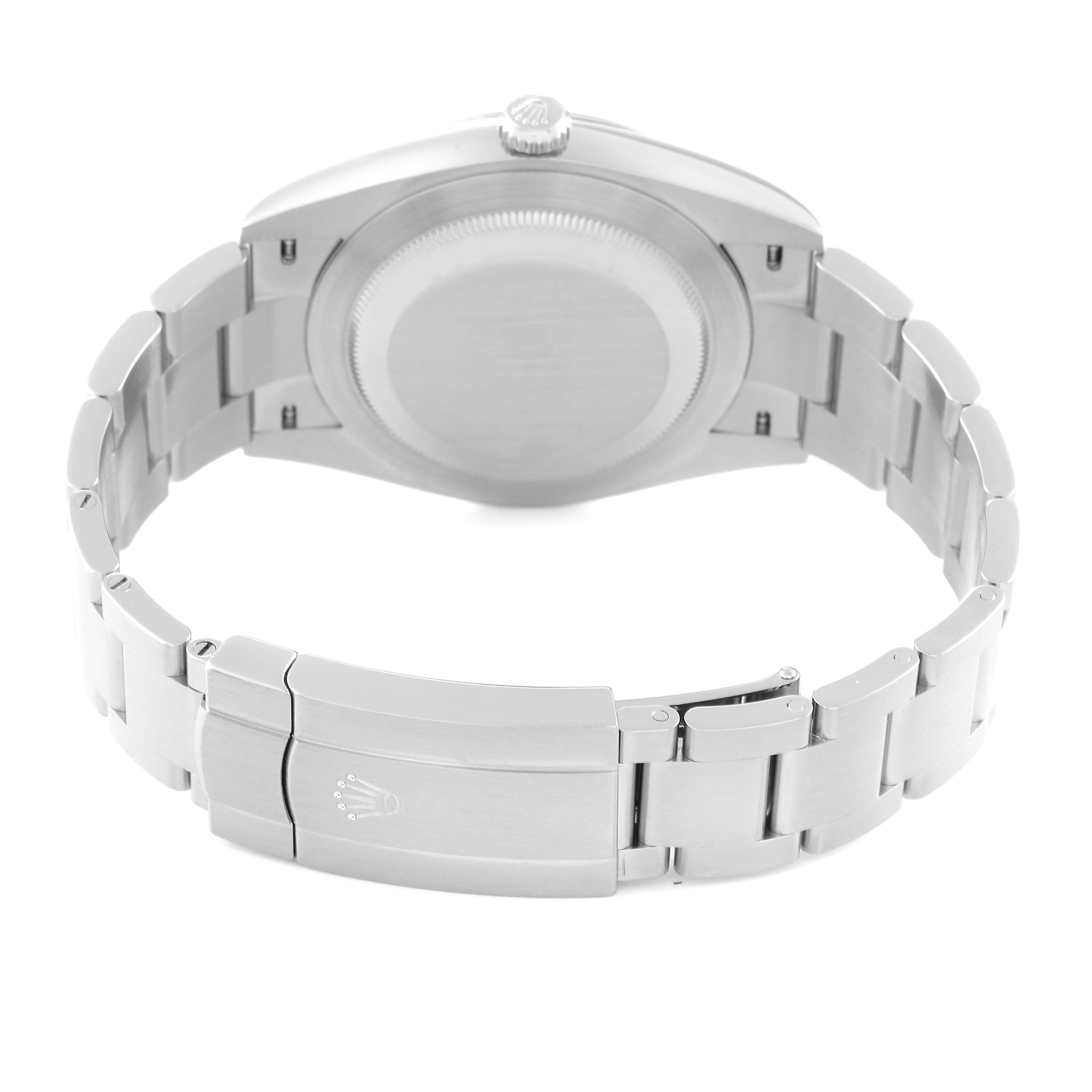 The image shows the back view of the Oyster Perpetual Rolex watch, highlighting the bracelet and the clasp.