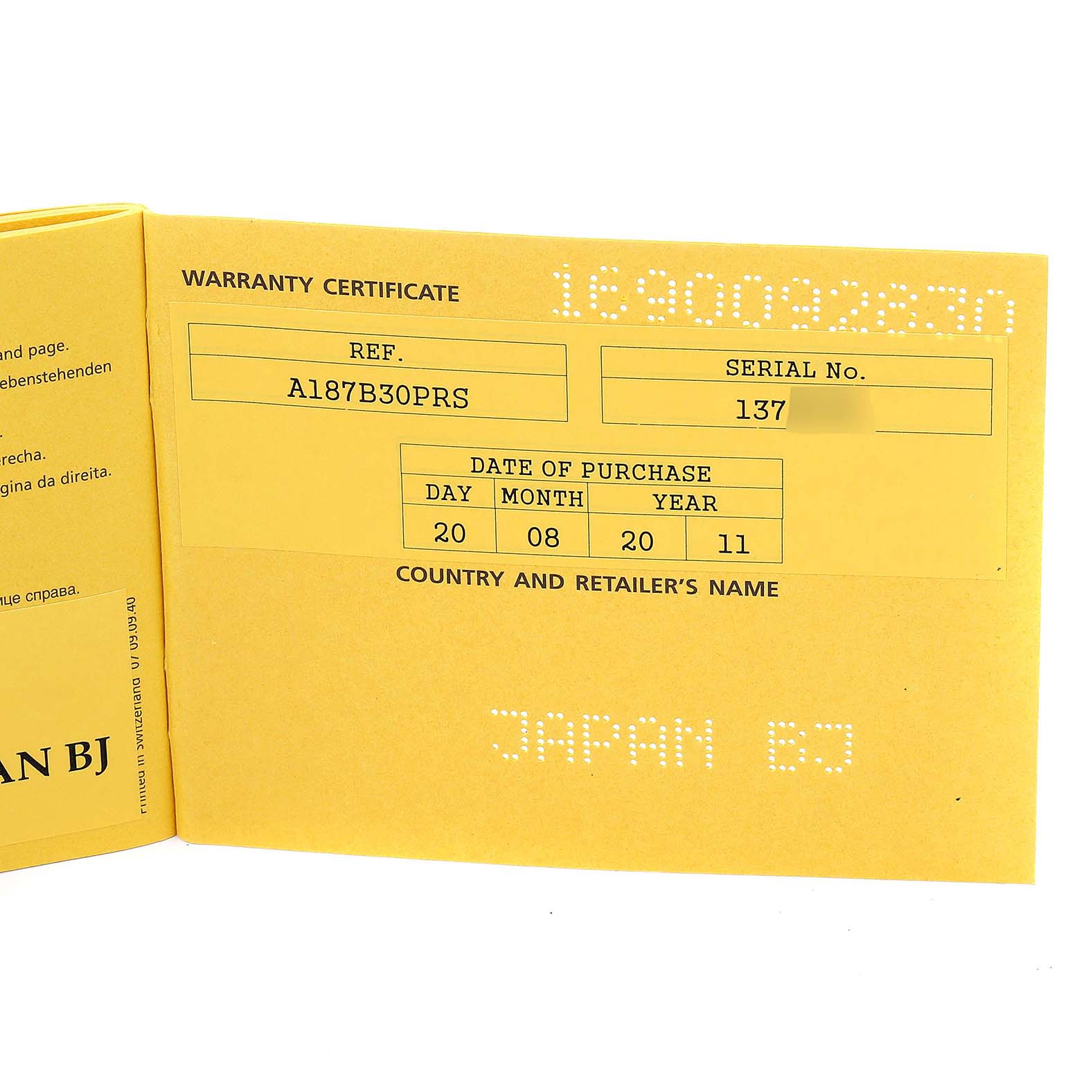 This image shows an open warranty certificate for a Breitling Superocean A17364 Men's Stainless Steel Black Dial A17364 Men's Stainless Steel Black Dial model watch.