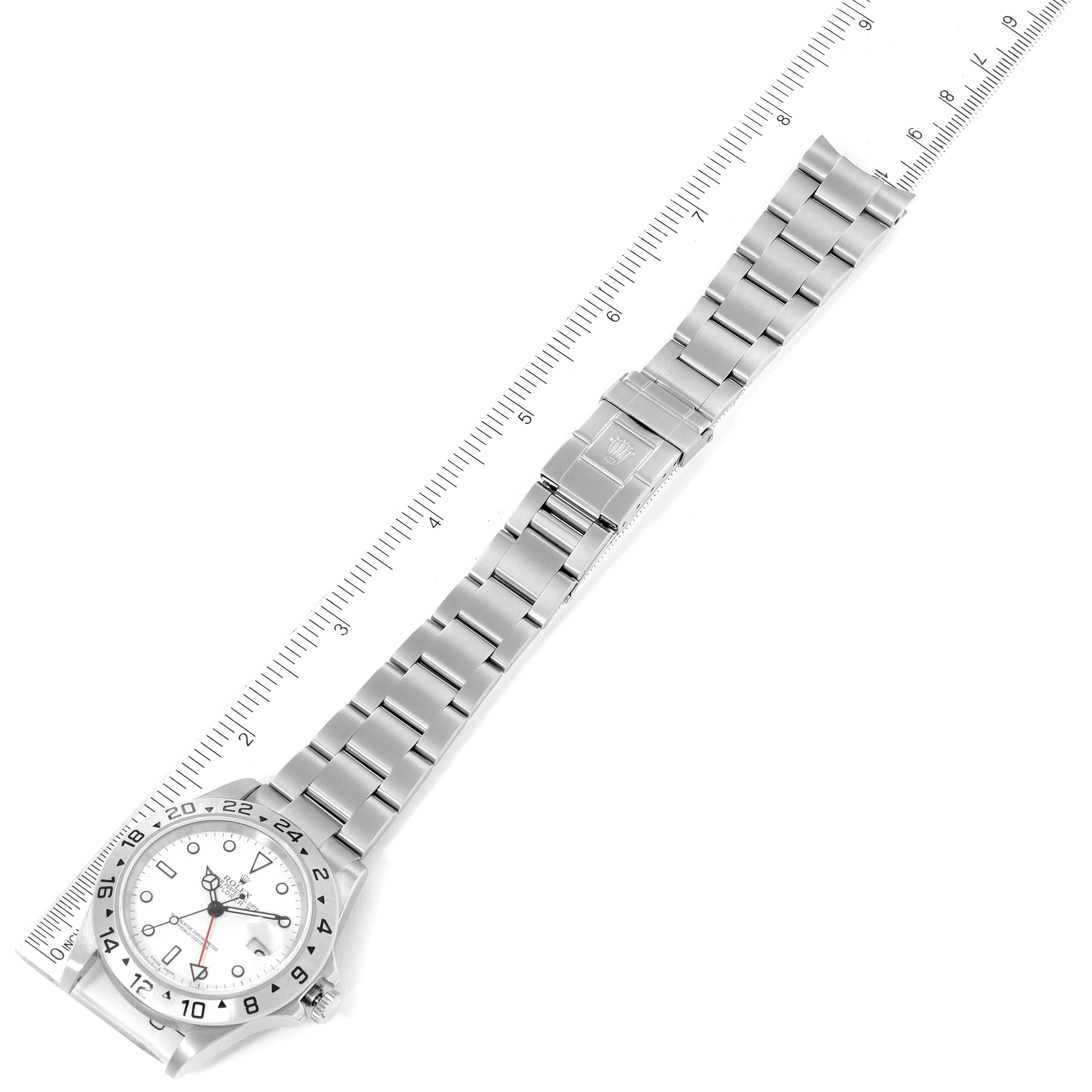 This image shows a top-down view of the Rolex Explorer 16570 Men
s Stainless Steel White Dial 16570 Men
s Stainless Steel White Dial watch, highlighting its bracelet, clasp, and dial.