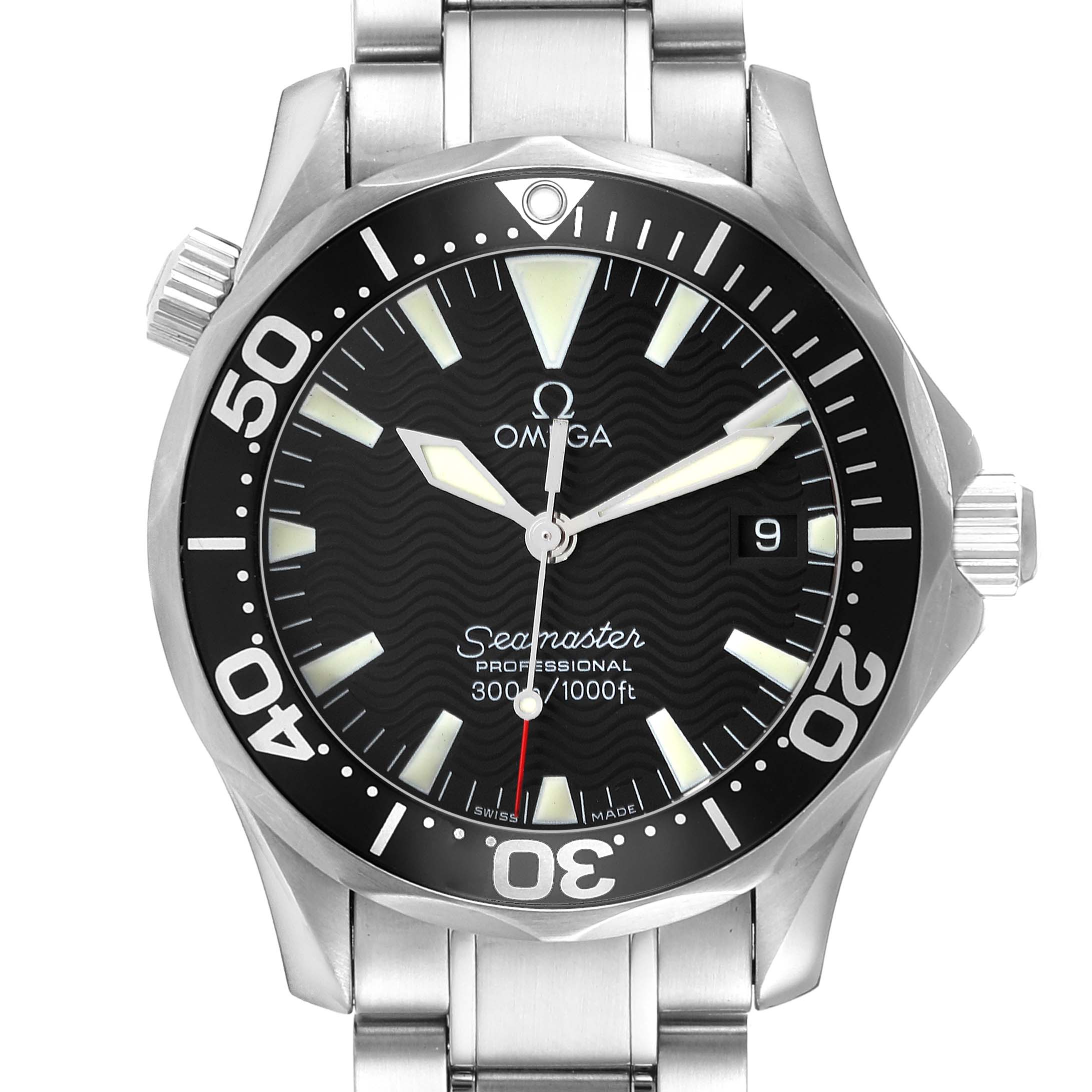 This is a frontal view of an Omega Seamaster 2262.50.00 Men
s Stainless Steel Black Dial 2262.50.00 Men
s Stainless Steel Black Dial watch, showing the dial, bezel, and stainless steel bracelet.
