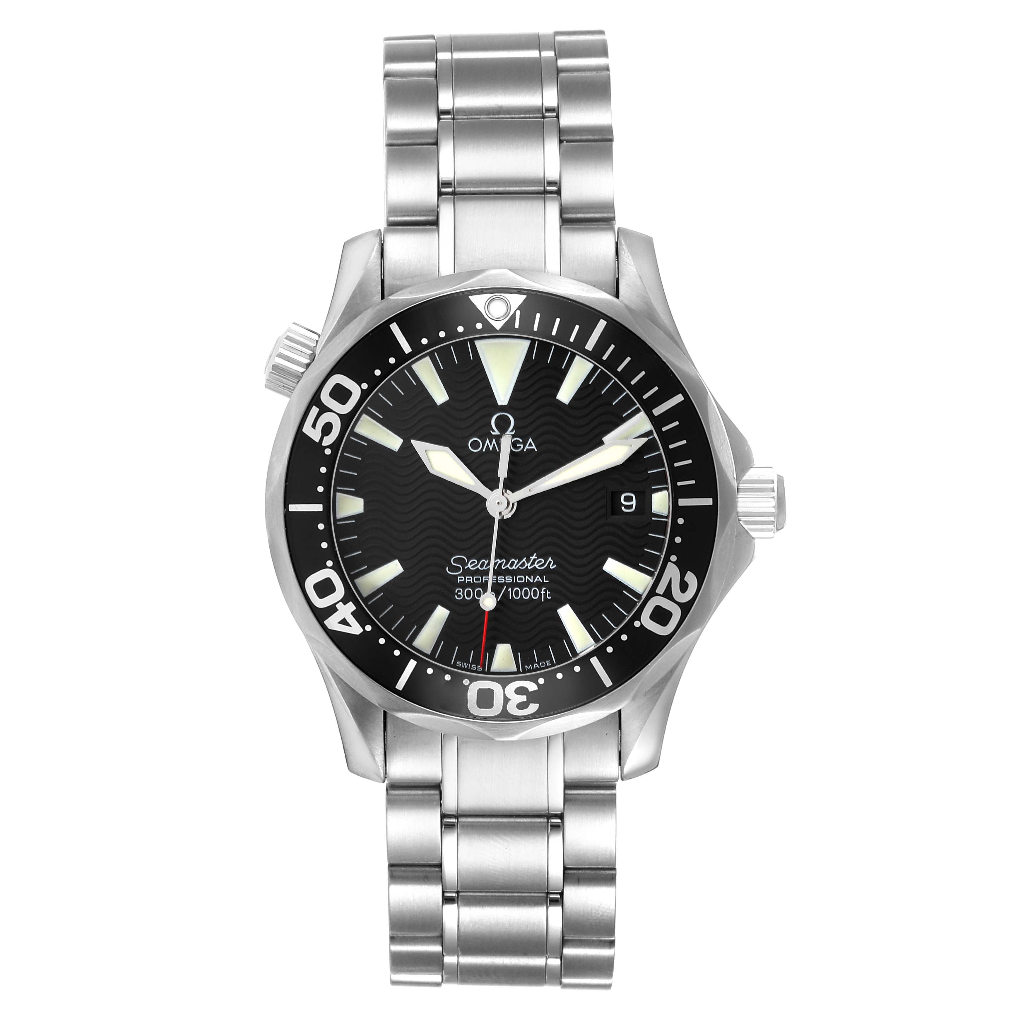 This image shows a front view of an Omega Seamaster 2262.50.00 Men
s Stainless Steel Black Dial 2262.50.00 Men
s Stainless Steel Black Dial watch, displaying its face, bezel, and stainless steel bracelet.