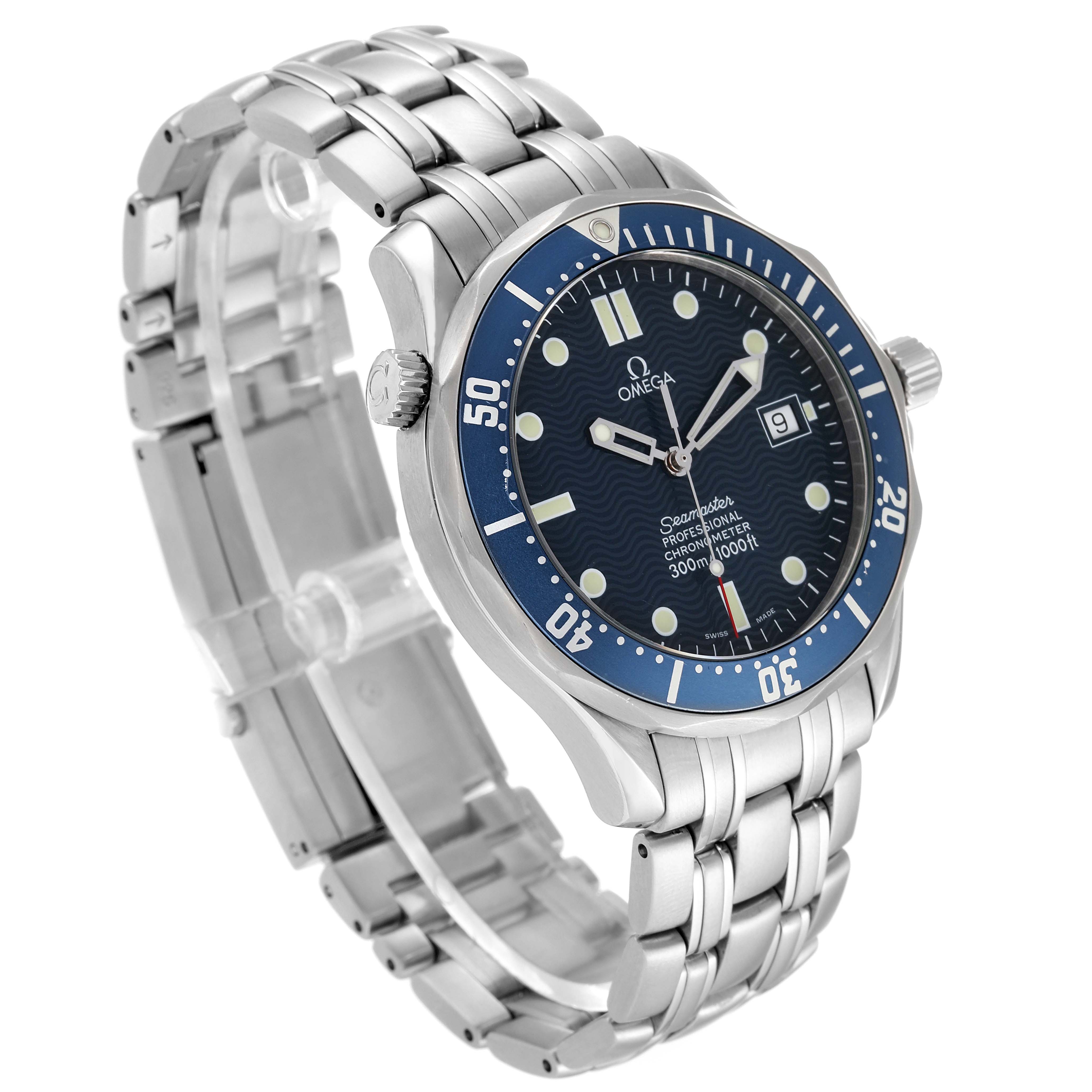 The image shows an angled view of the Omega Seamaster 2531.80.00 Men
s Stainless Steel Blue Dial 2531.80.00 Men
s Stainless Steel Blue Dial watch, highlighting its face, bezel, crown, and bracelet.