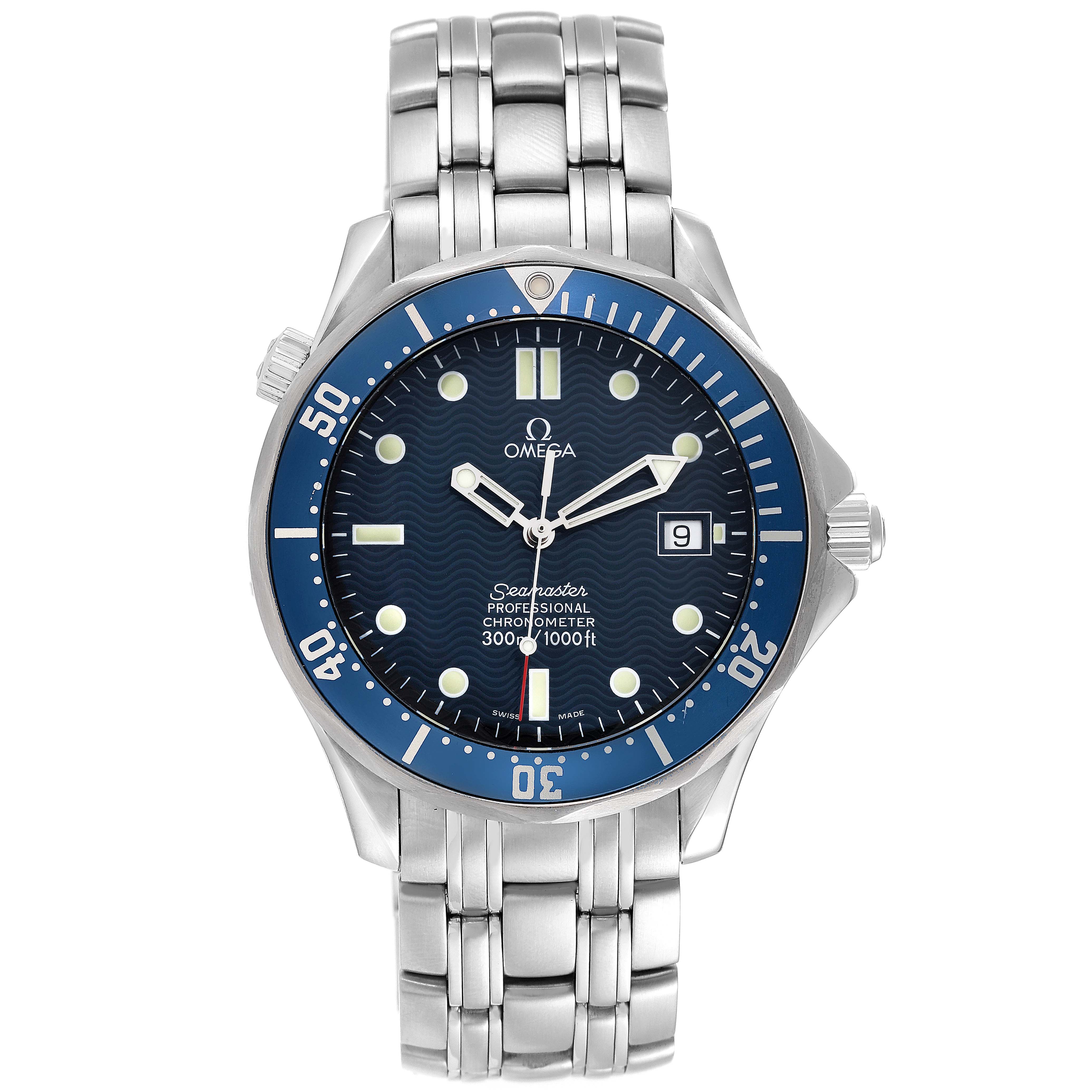 This image shows a front view of an Omega Seamaster 2531.80.00 Men
s Stainless Steel Blue Dial 2531.80.00 Men
s Stainless Steel Blue Dial watch, highlighting its dial, bezel, and stainless steel bracelet.