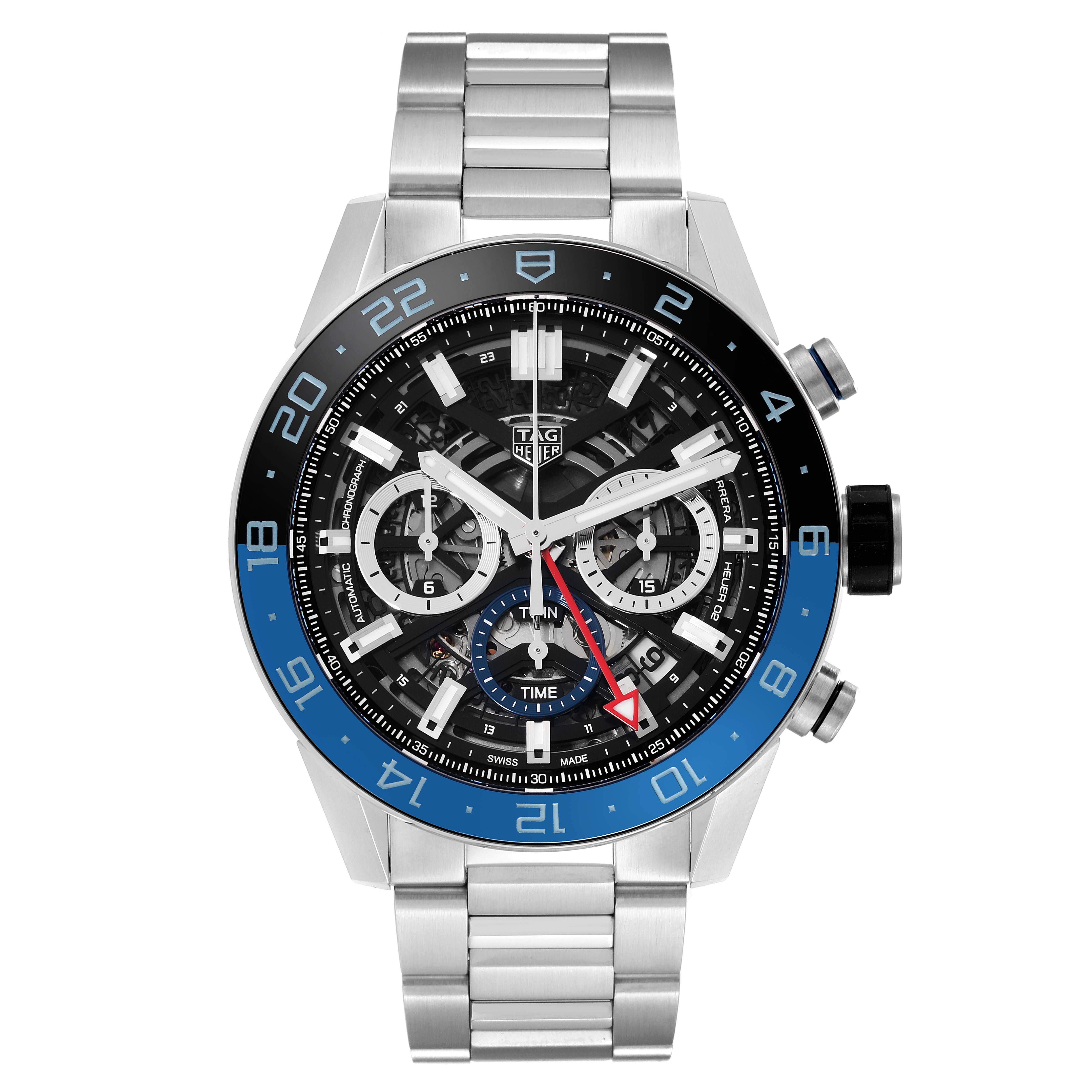 The image shows a frontal view of the Carrera model by Tag Heuer, featuring its face, bezel, and stainless steel bracelet.