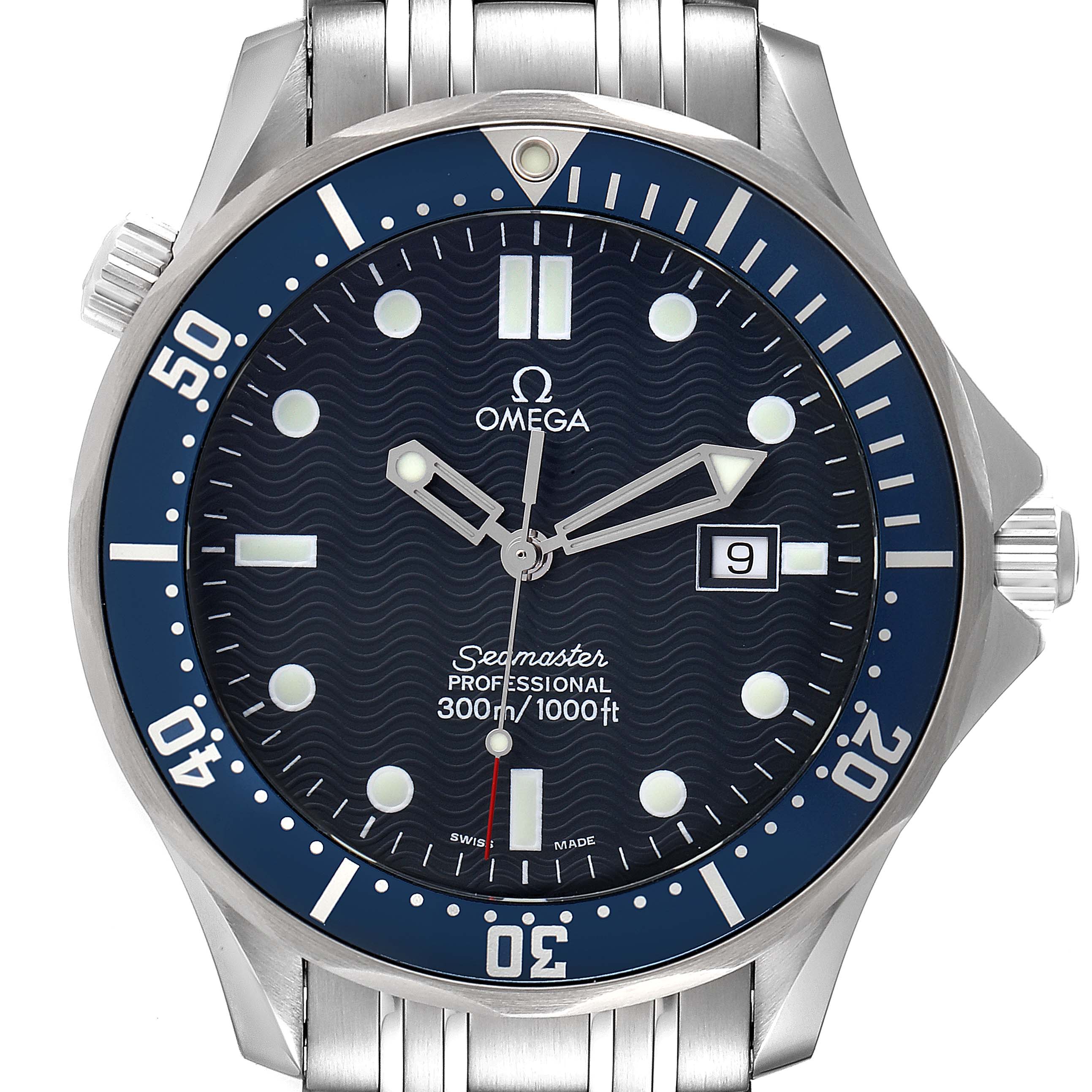 The image shows the front view of the Omega Seamaster 2541.80.00 Men's Stainless Steel Blue Dial 2541.80.00 Men's Stainless Steel Blue Dial watch, including the dial, bezel, hands, and a portion of the bracelet.