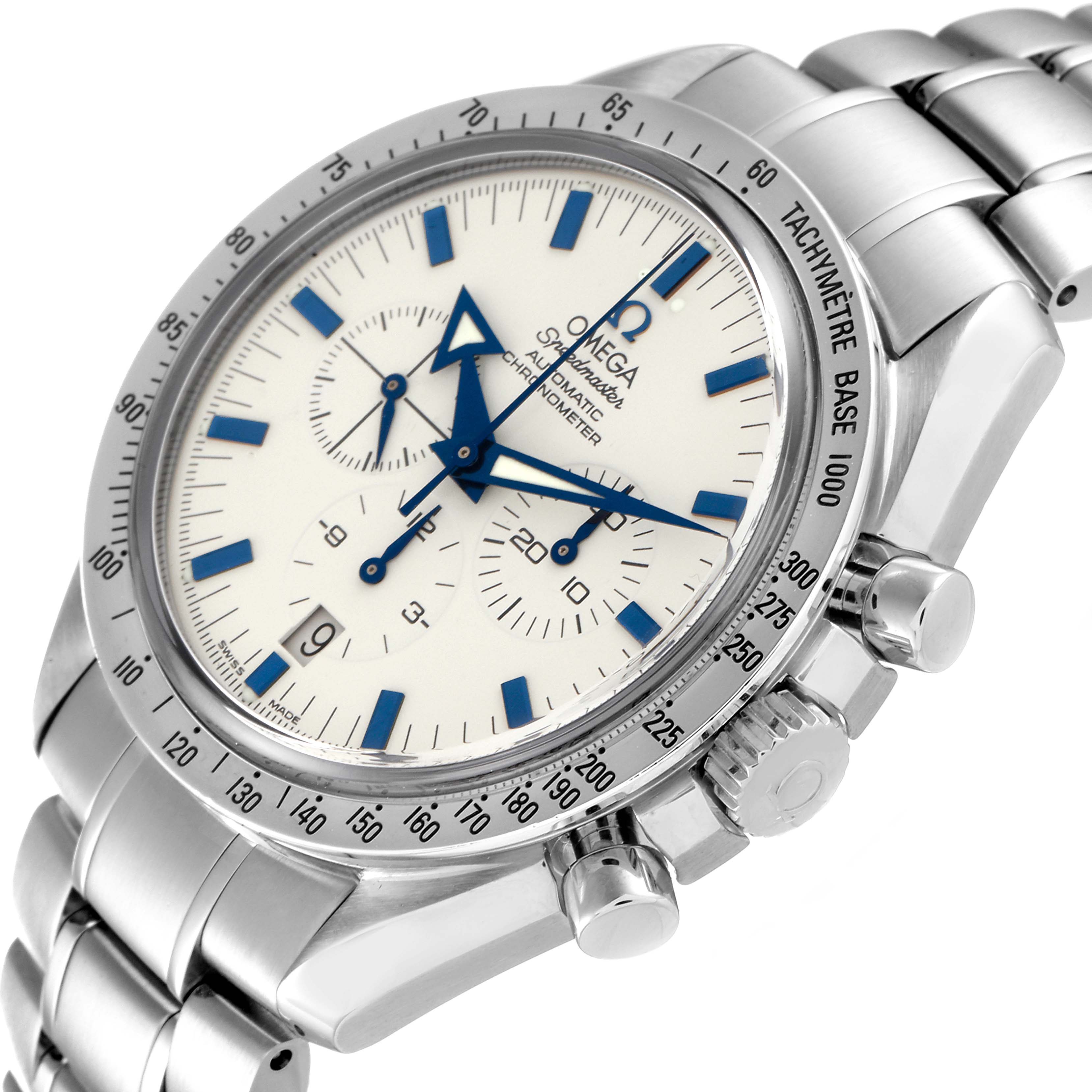 This image shows a close-up angle of the Omega Speedmaster 3551.20.00 Men's Stainless Steel White Dial 3551.20.00 Men's Stainless Steel White Dial watch, highlighting the face, tachymeter, and part of the bracelet.