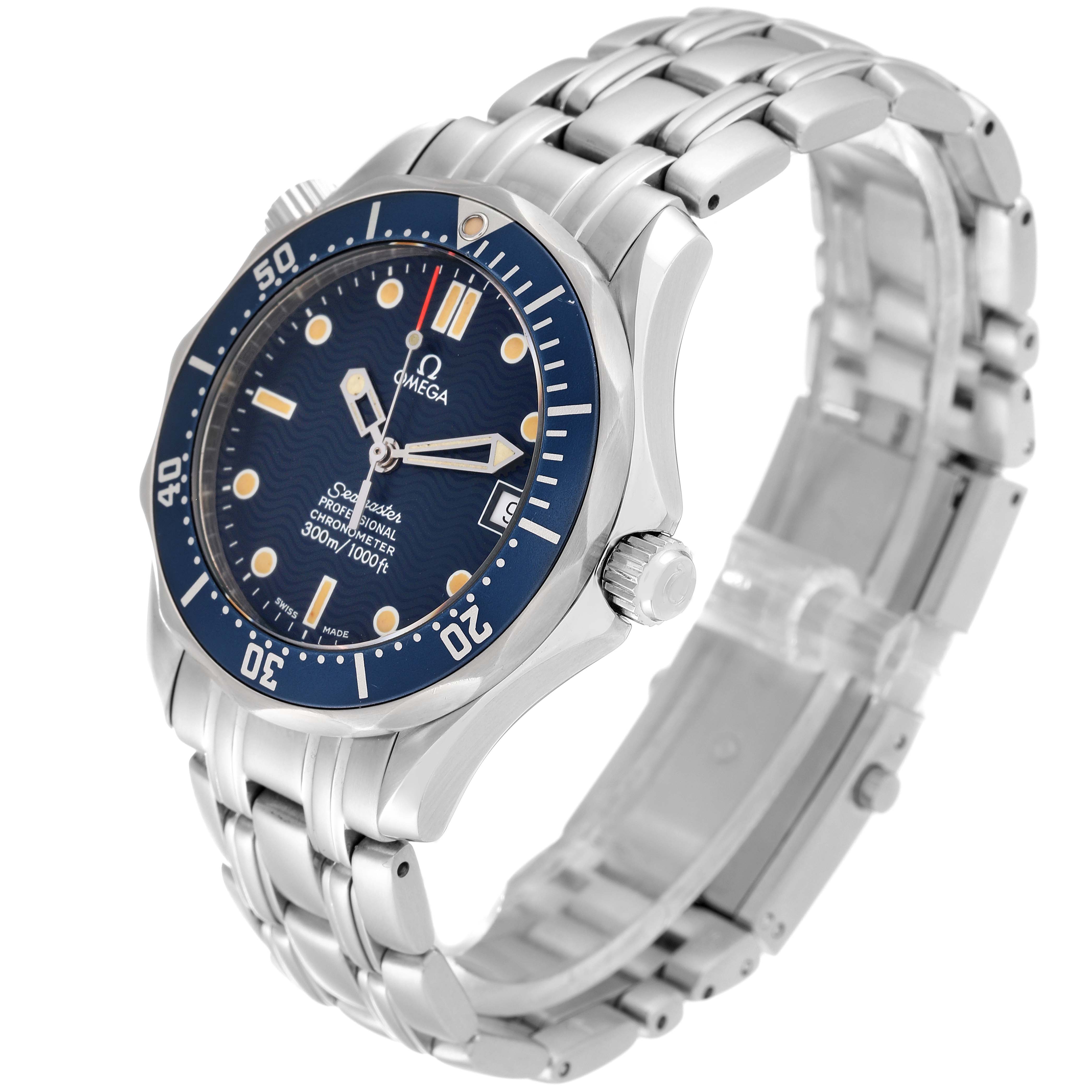 The Omega Seamaster 2551.80.00 Men
s Stainless Steel Blue Dial 2551.80.00 Men
s Stainless Steel Blue Dial watch is shown at a front-right angle highlighting its dial, bezel, and stainless steel bracelet.