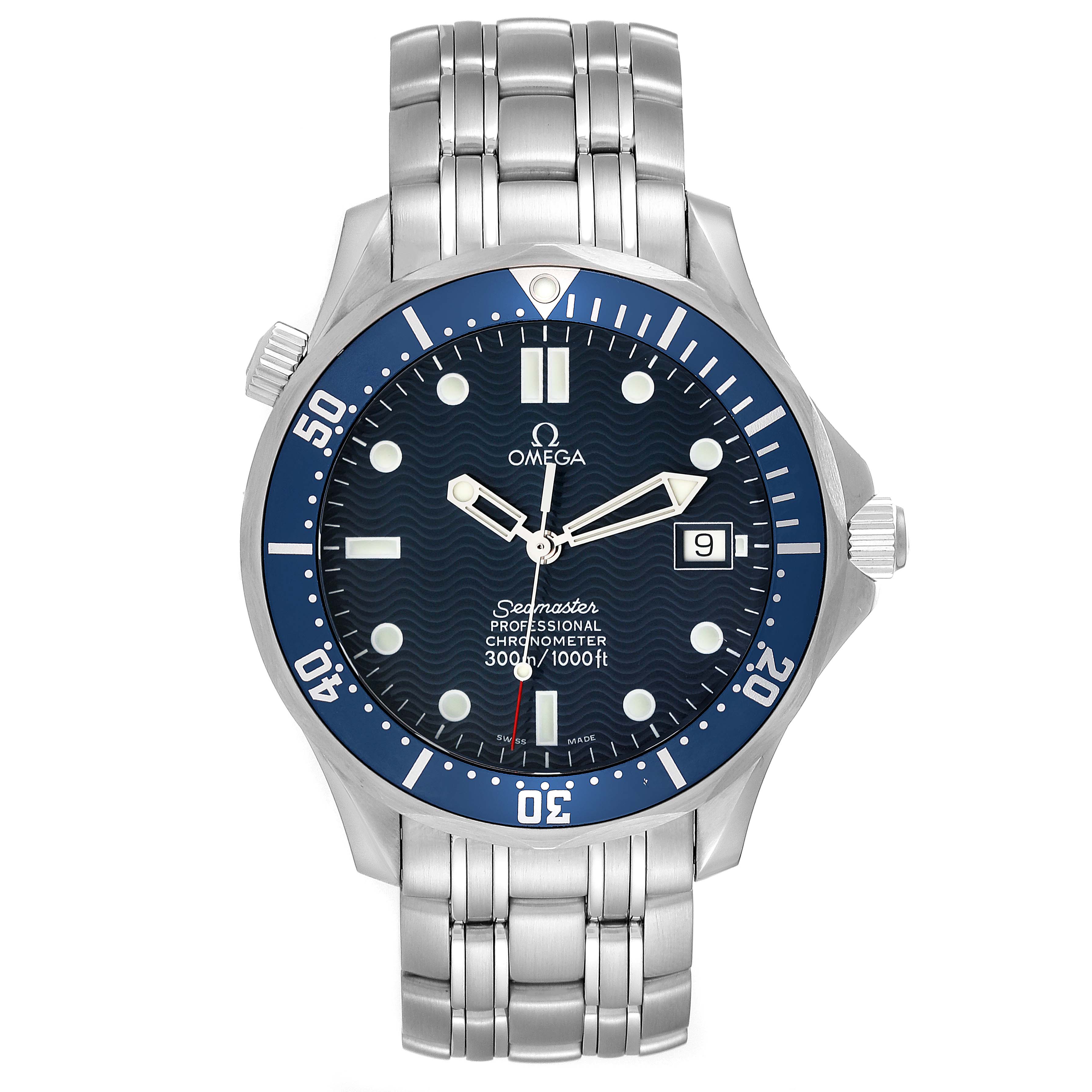 This image shows a front view of an Omega Seamaster 2531.80.00 Men
s Stainless Steel Blue Dial 2531.80.00 Men
s Stainless Steel Blue Dial watch, highlighting its face, bezel, bracelet, and crown.
