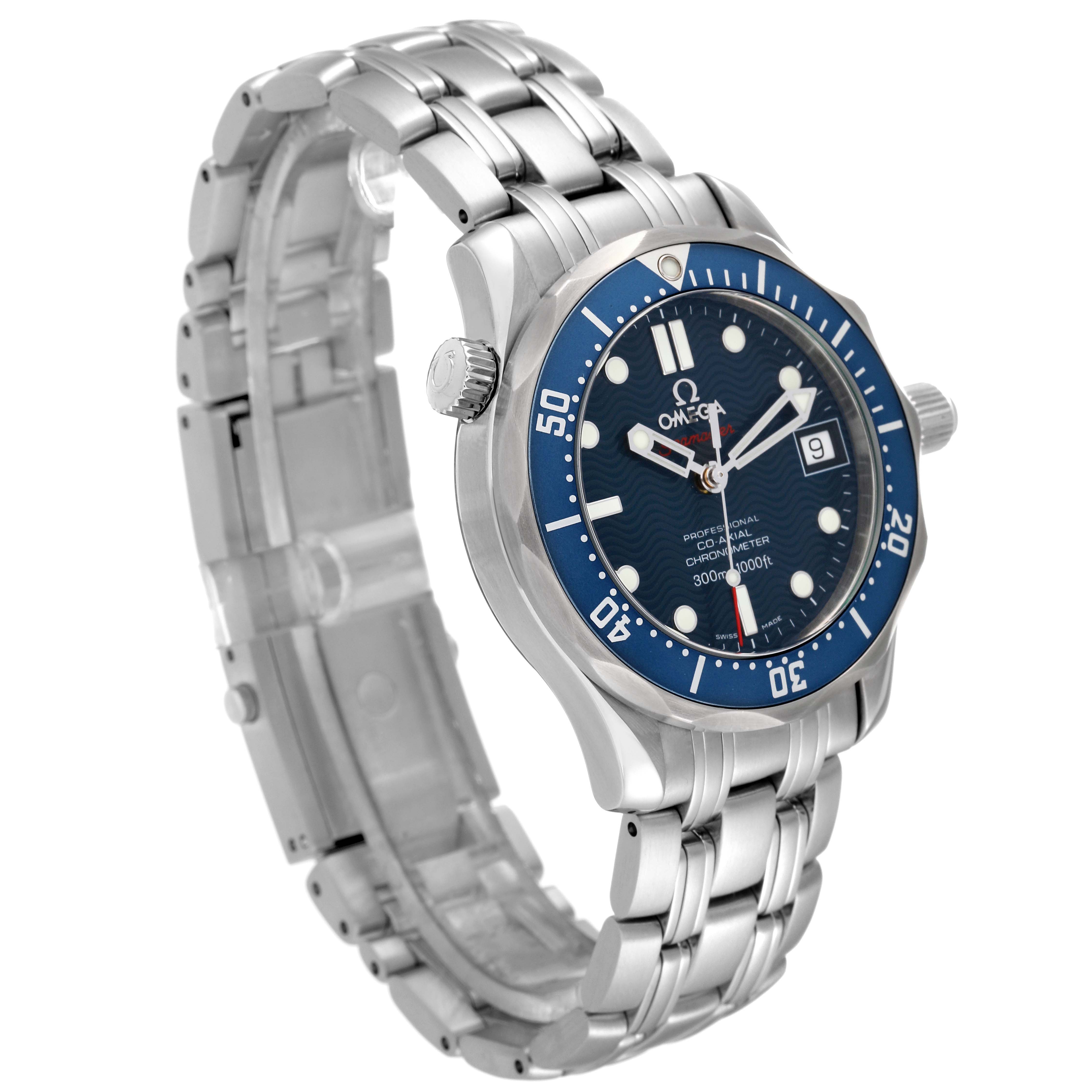 The image shows an Omega Seamaster 2222.80.00 Men
s Stainless Steel Blue Dial 2222.80.00 Men
s Stainless Steel Blue Dial watch angled from the left side, highlighting the bracelet, bezel, and dial with a date display.