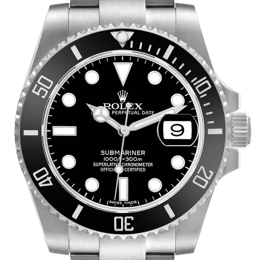 The image shows a front view of the Rolex Submariner watch, highlighting its dial, bezel, and bracelet.