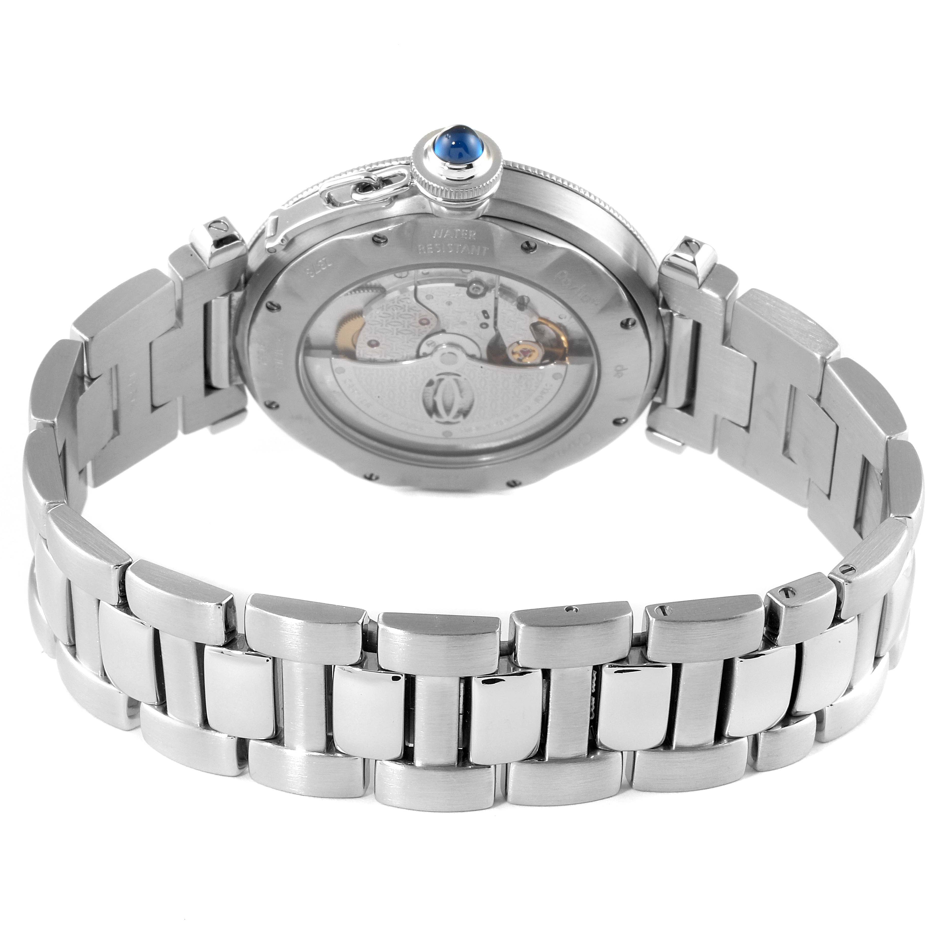 The image shows the back of the Cartier Pasha W31059H3 Men
s Stainless Steel Silver Dial W31059H3 Men
s Stainless Steel Silver Dial watch, featuring its stainless steel bracelet and transparent case back.