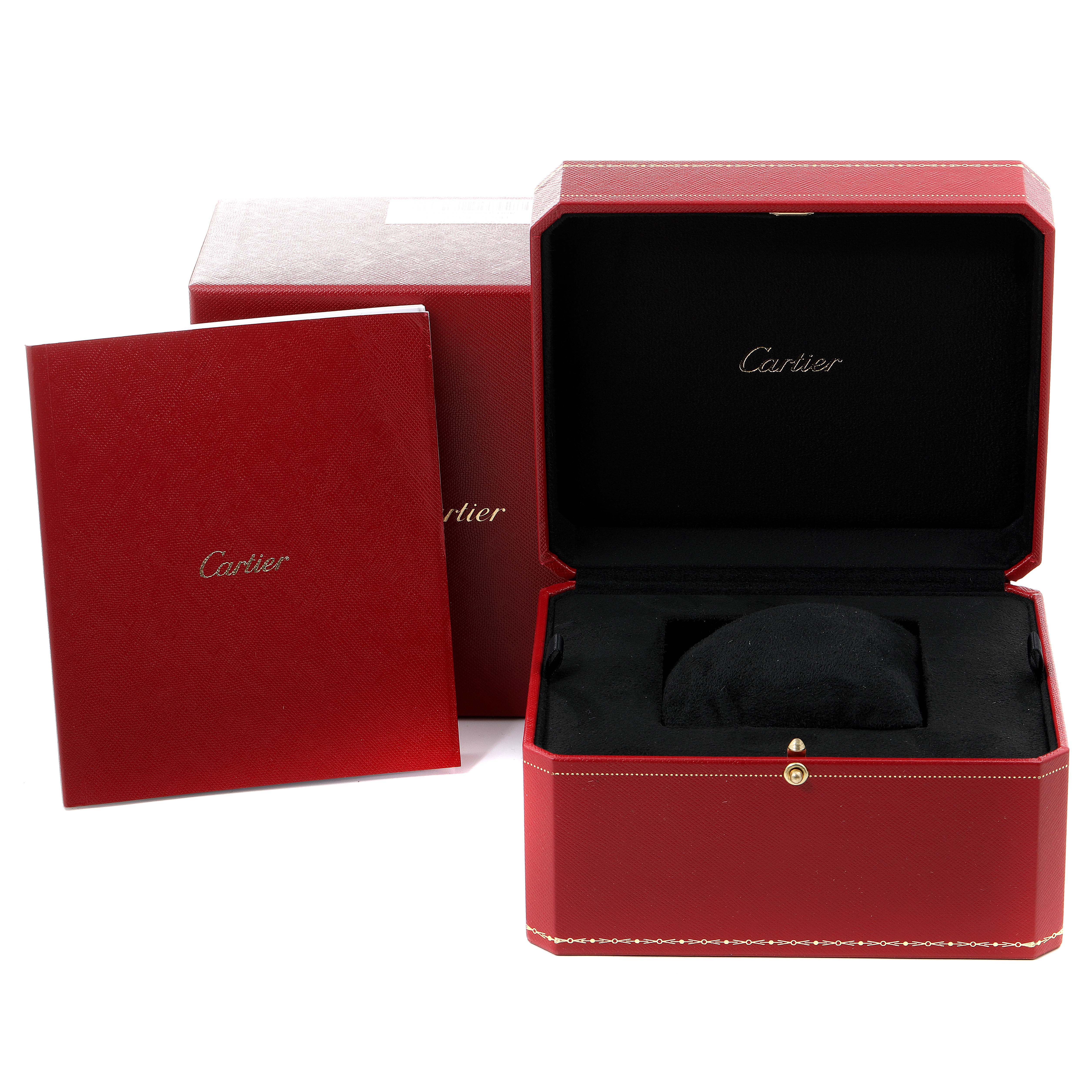 The image shows a red Cartier box and packaging for the Ronde model, including the watch box and booklet.