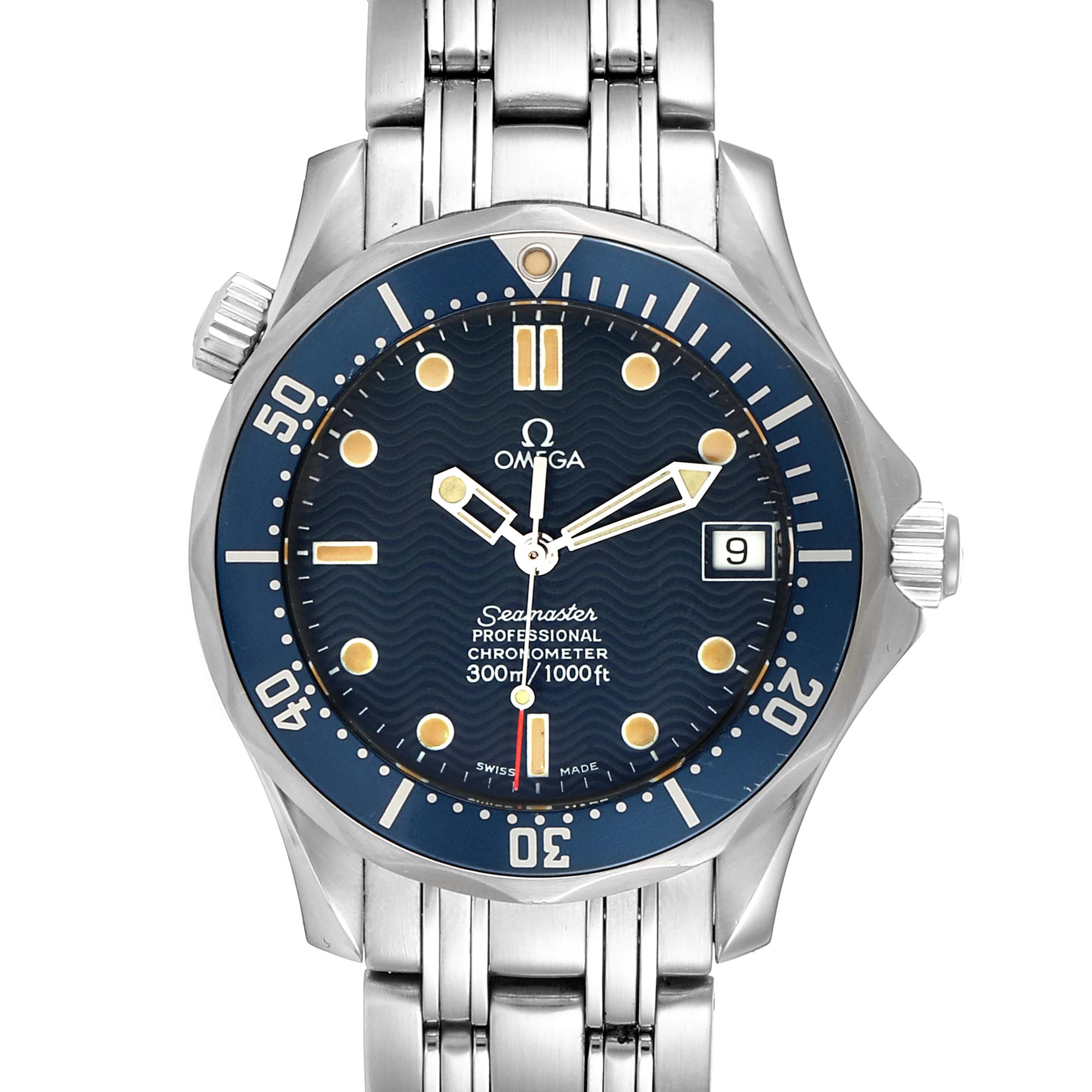 The image shows a front view of an Omega Seamaster 2551.80.00 Men
s Stainless Steel Blue Dial 2551.80.00 Men
s Stainless Steel Blue Dial watch, highlighting its bezel, dial, date window, and bracelet.