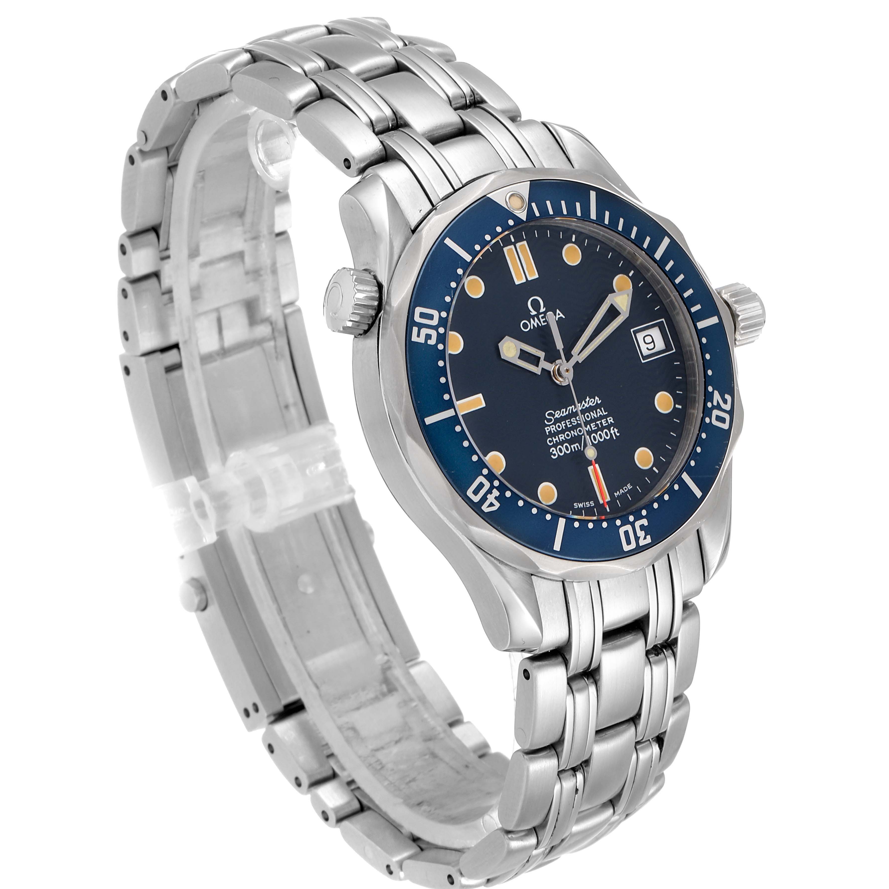 This image shows a side angle of the Omega Seamaster 2551.80.00 Men
s Stainless Steel Blue Dial 2551.80.00 Men
s Stainless Steel Blue Dial watch, displaying its bracelet, bezel, crown, and dial.