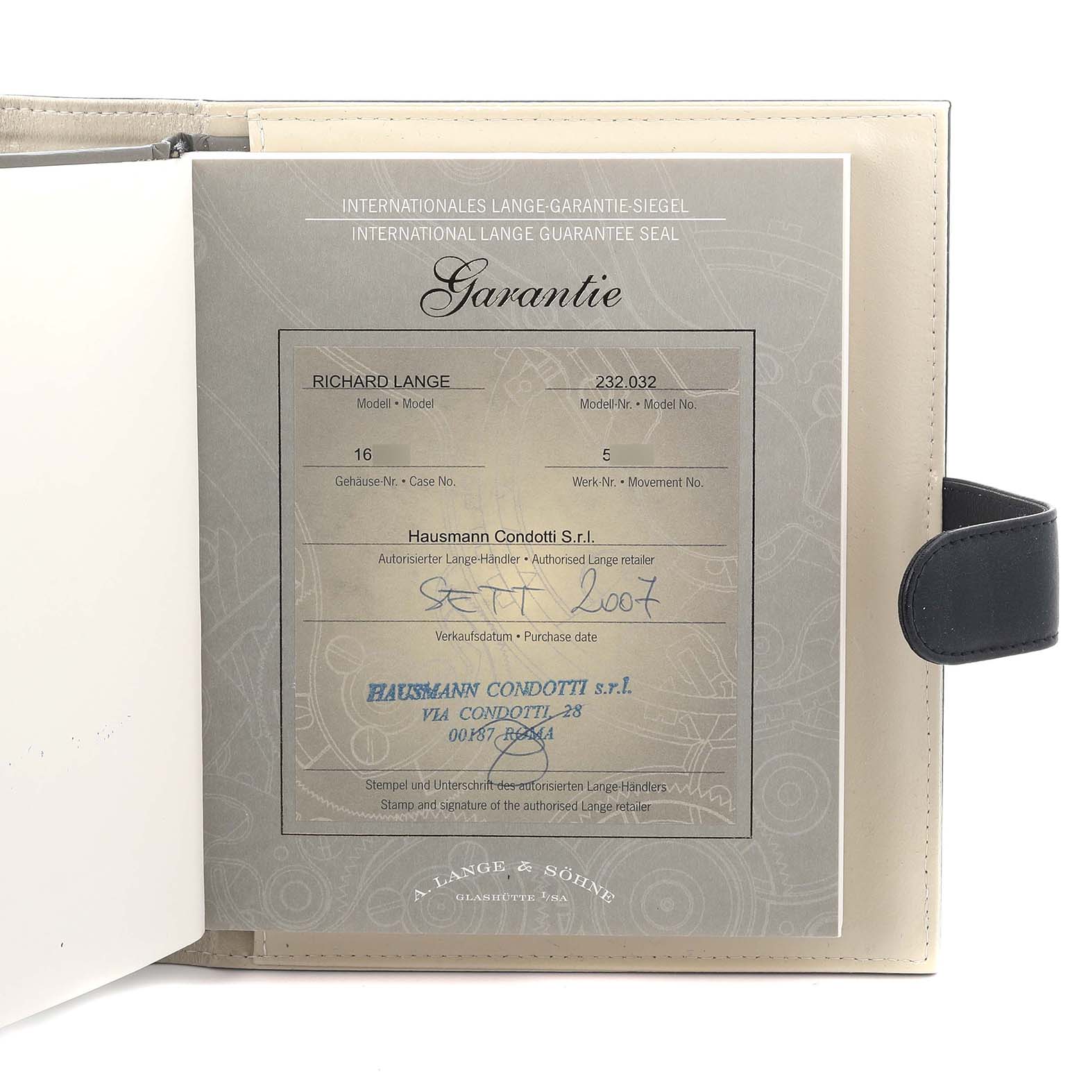The image shows the warranty document for the Richard Lange model by A. Lange & Söhne, viewed straight-on inside a folder.