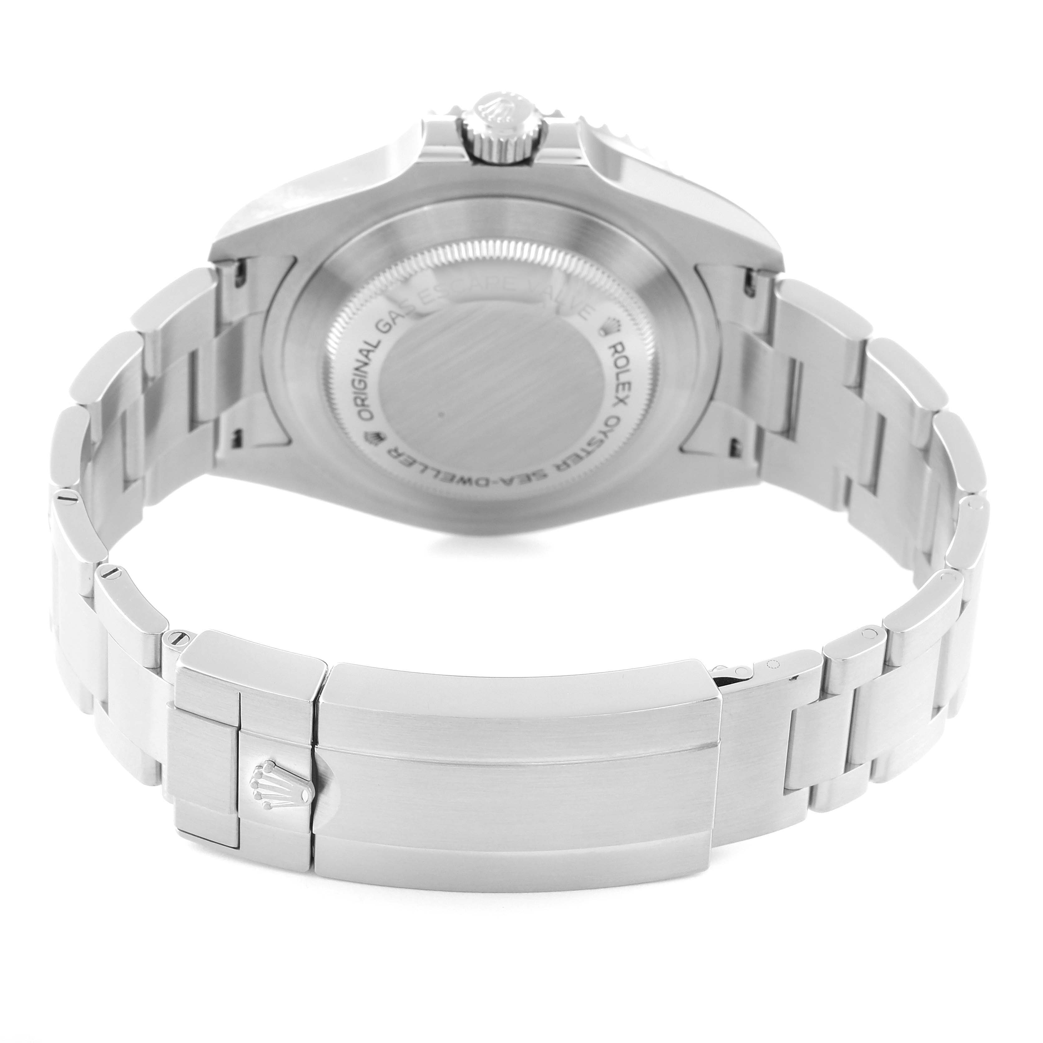 The image shows the back case and bracelet of a Rolex Sea-Dweller 126600 Men
s Stainless Steel Black Dial 126600 Men
s Stainless Steel Black Dial watch.