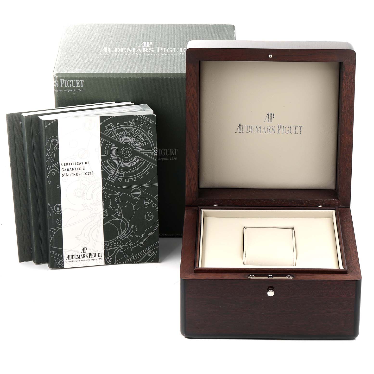 The image shows the packaging and box set for the Audemars Piguet Royal Oak 15300ST.00.1220ST.01 Men
s Stainless Steel White Dial 15300ST.00.1220ST.01 Men
s Stainless Steel White Dial, including the wooden watch box and accompanying booklets.