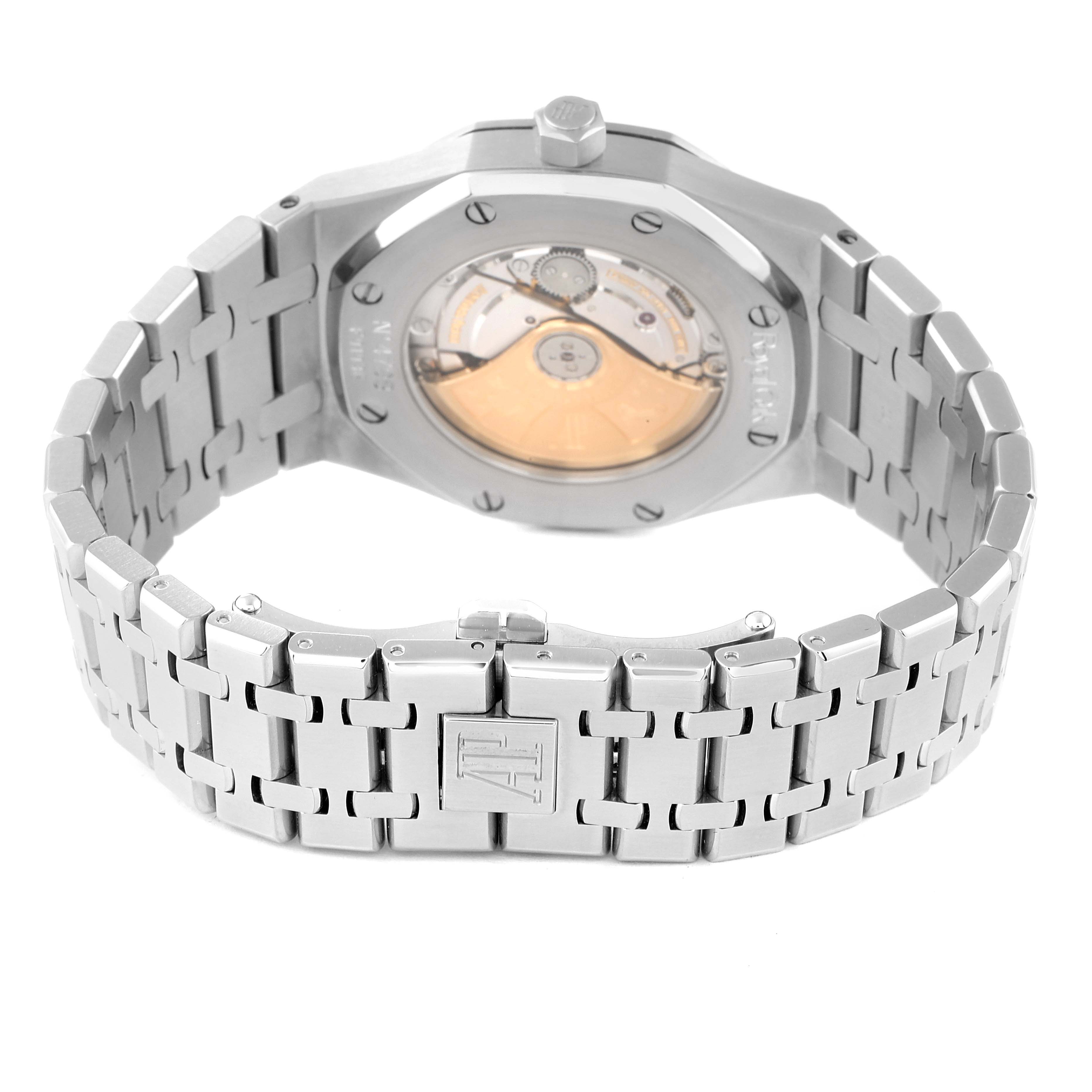 The image shows the back view of an Audemars Piguet Royal Oak 15300ST.00.1220ST.01 Men
s Stainless Steel White Dial 15300ST.00.1220ST.01 Men
s Stainless Steel White Dial watch, displaying the case back and metal bracelet.