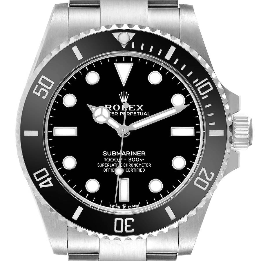 The image shows a front view of a Rolex Submariner watch, displaying the dial, bezel, and part of the bracelet.