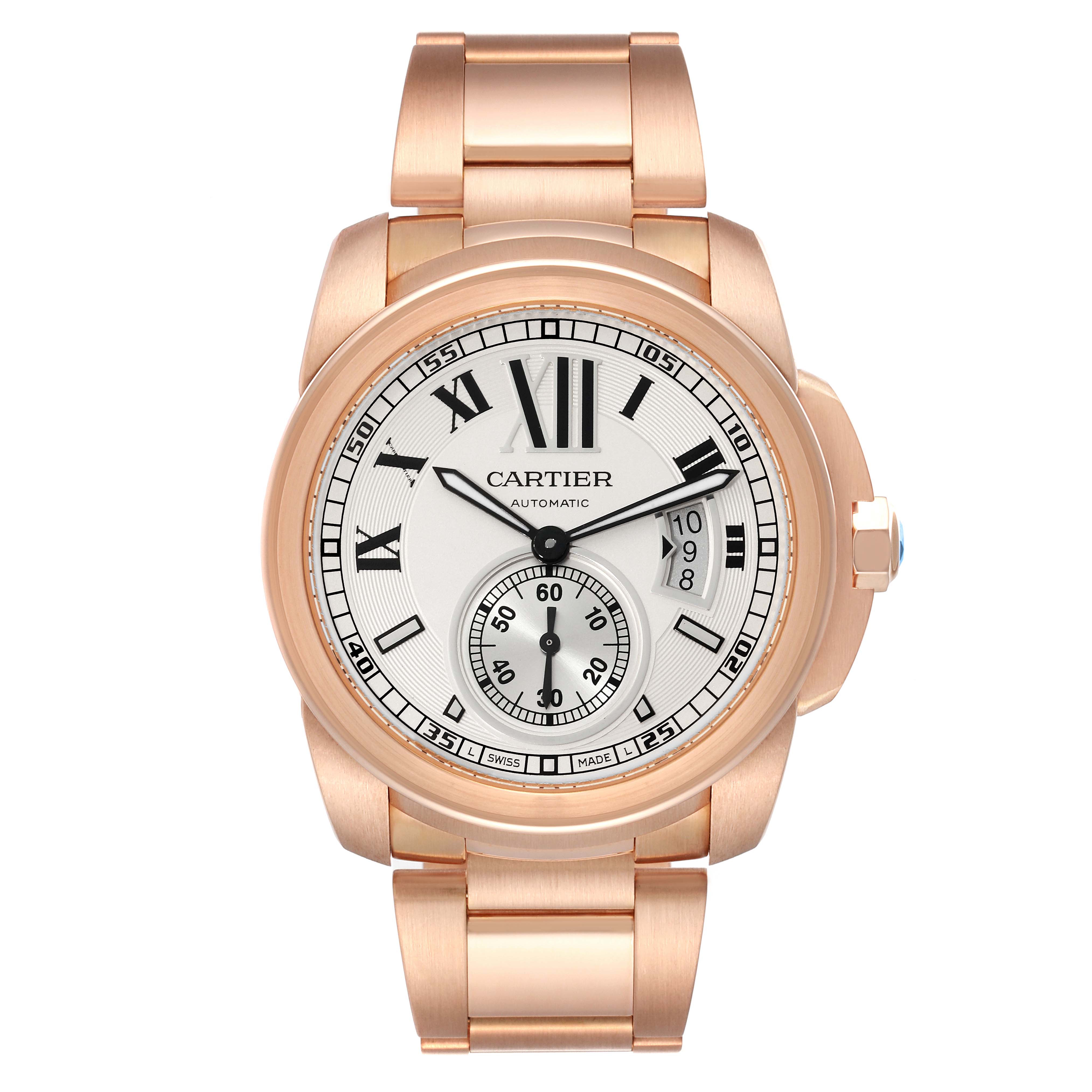 The image shows a front view of the Calibre de Cartier model by Cartier, highlighting its face, bezel, and bracelet.