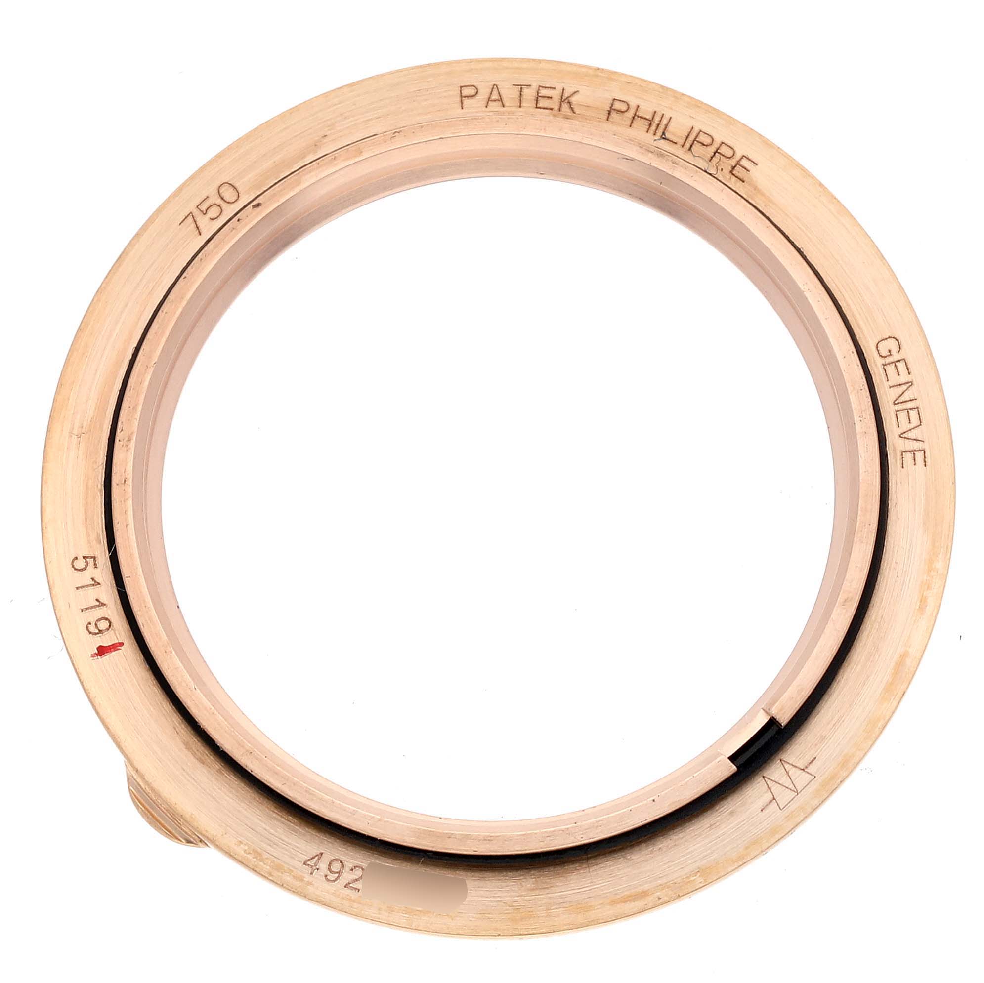 This image shows the bezel of a Patek Philippe Calatrava 5119R Men
s Rose Gold White Dial 5119R Men
s Rose Gold White Dial model, viewed from the front.