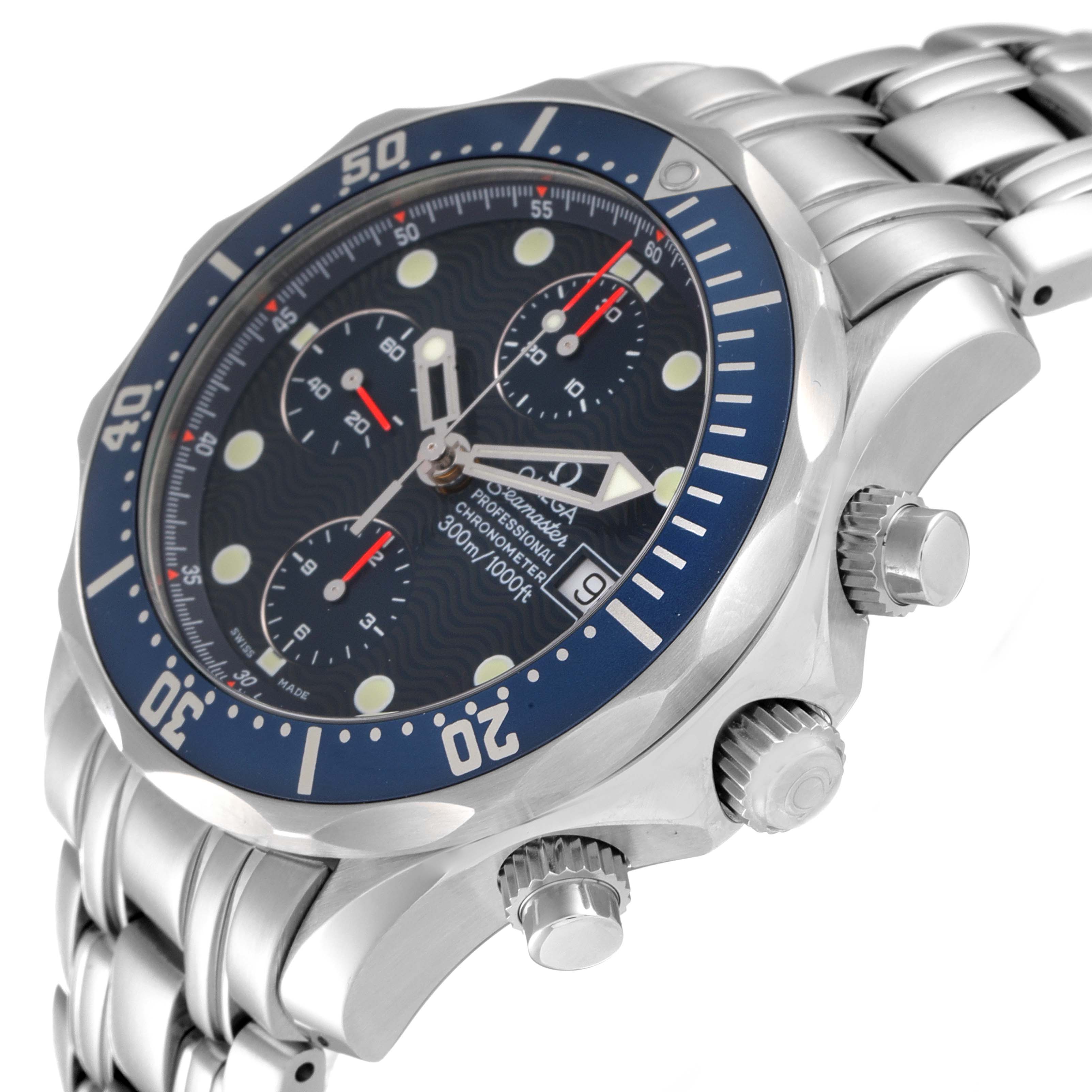 The image shows an angled view of the Omega Seamaster 2599.80.00 Men's Stainless Steel Blue Dial 2599.80.00 Men's Stainless Steel Blue Dial's face, bezel, crown, and bracelet.