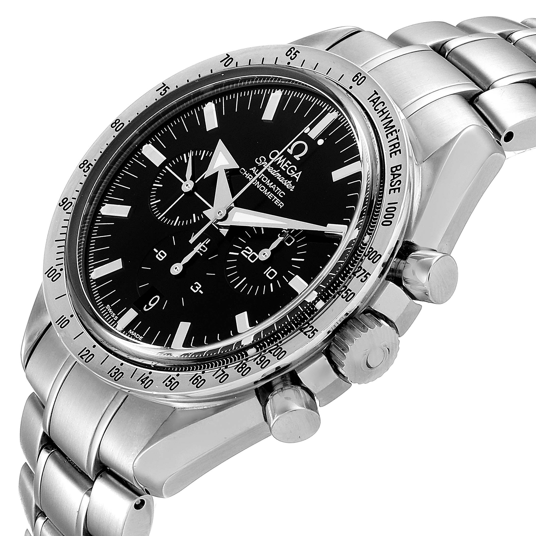 The image shows an Omega Speedmaster 3551.50.00 Men
s Stainless Steel Black Dial 3551.50.00 Men
s Stainless Steel Black Dial watch at a 7 o
clock angle, detailing the bezel, dial, and stainless steel bracelet.