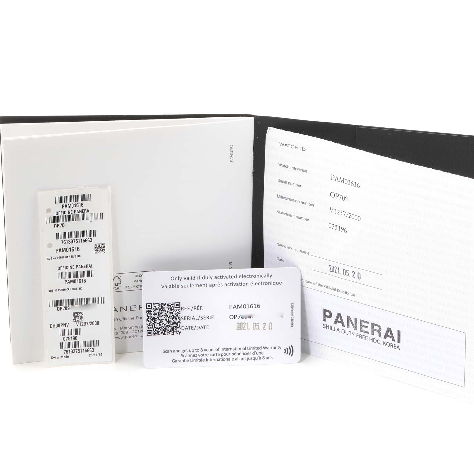 The image shows the warranty card, booklet, and other documentation for a Panerai Submersible PAM01616 Men's Ceramic Black Dial PAM01616 Men's Ceramic Black Dial model PAM01616.