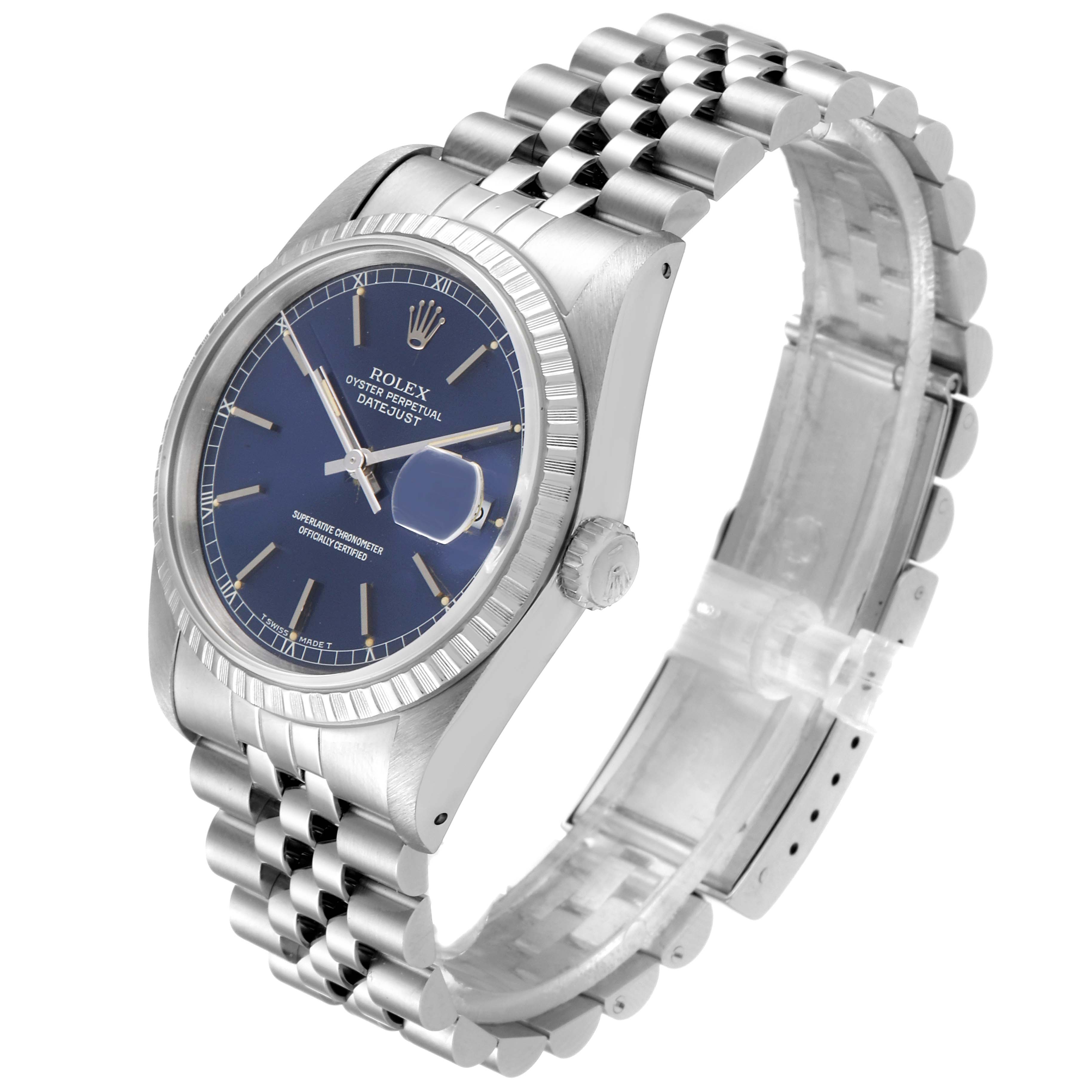 This image shows a Rolex Datejust 16220 Men
s Stainless Steel Blue Dial 16220 Men
s Stainless Steel Blue Dial watch displaying the face, bezel, and bracelet from a three-quarter angle.