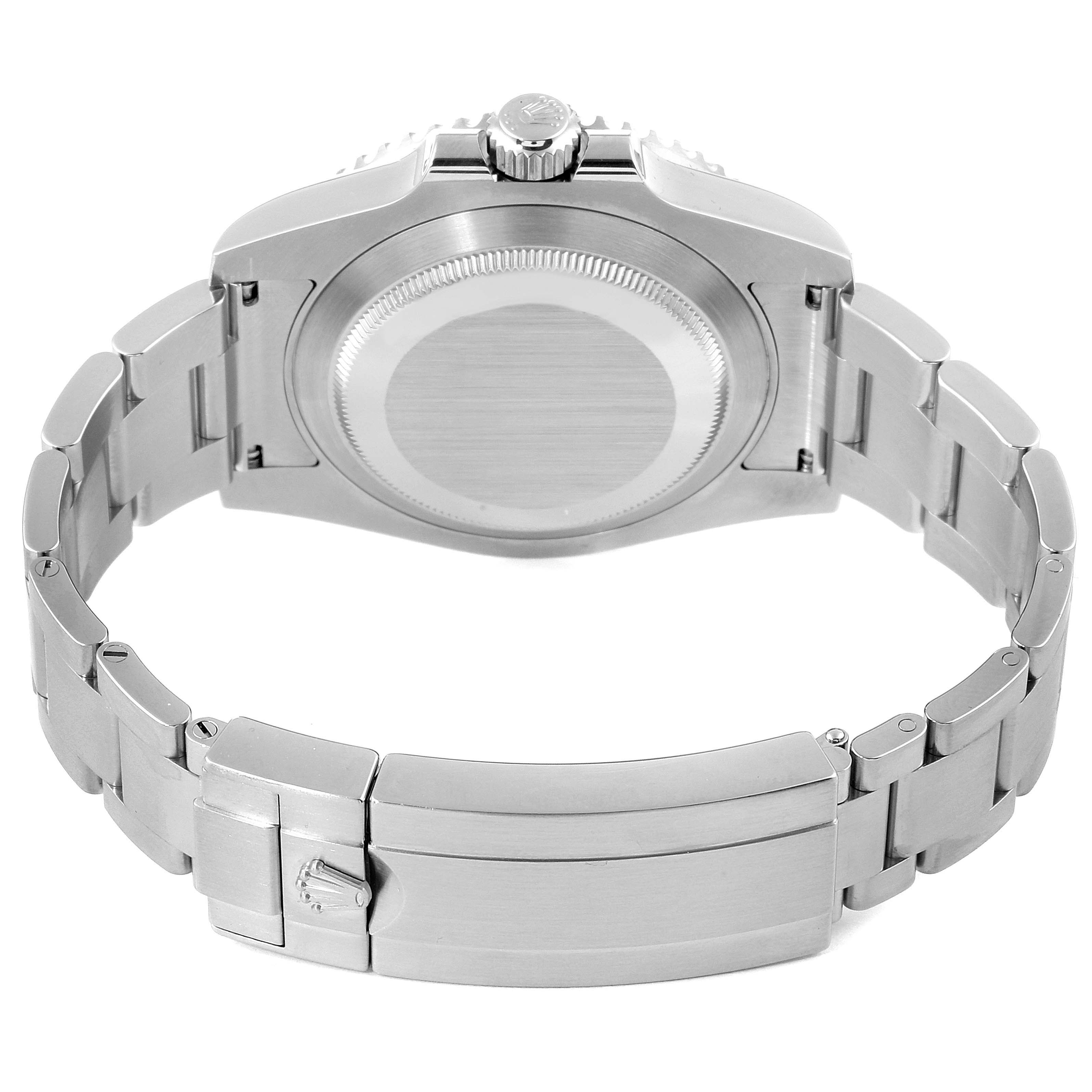 This image shows the back, bracelet, and clasp of a Rolex Submariner 116610LN Men
s Stainless Steel Black Dial 116610LN Men
s Stainless Steel Black Dial watch.