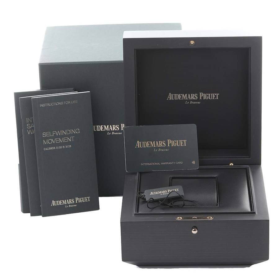 Audemars Piguet Royal Oak Watch Stainless Steel 15400ST.OO.1220ST