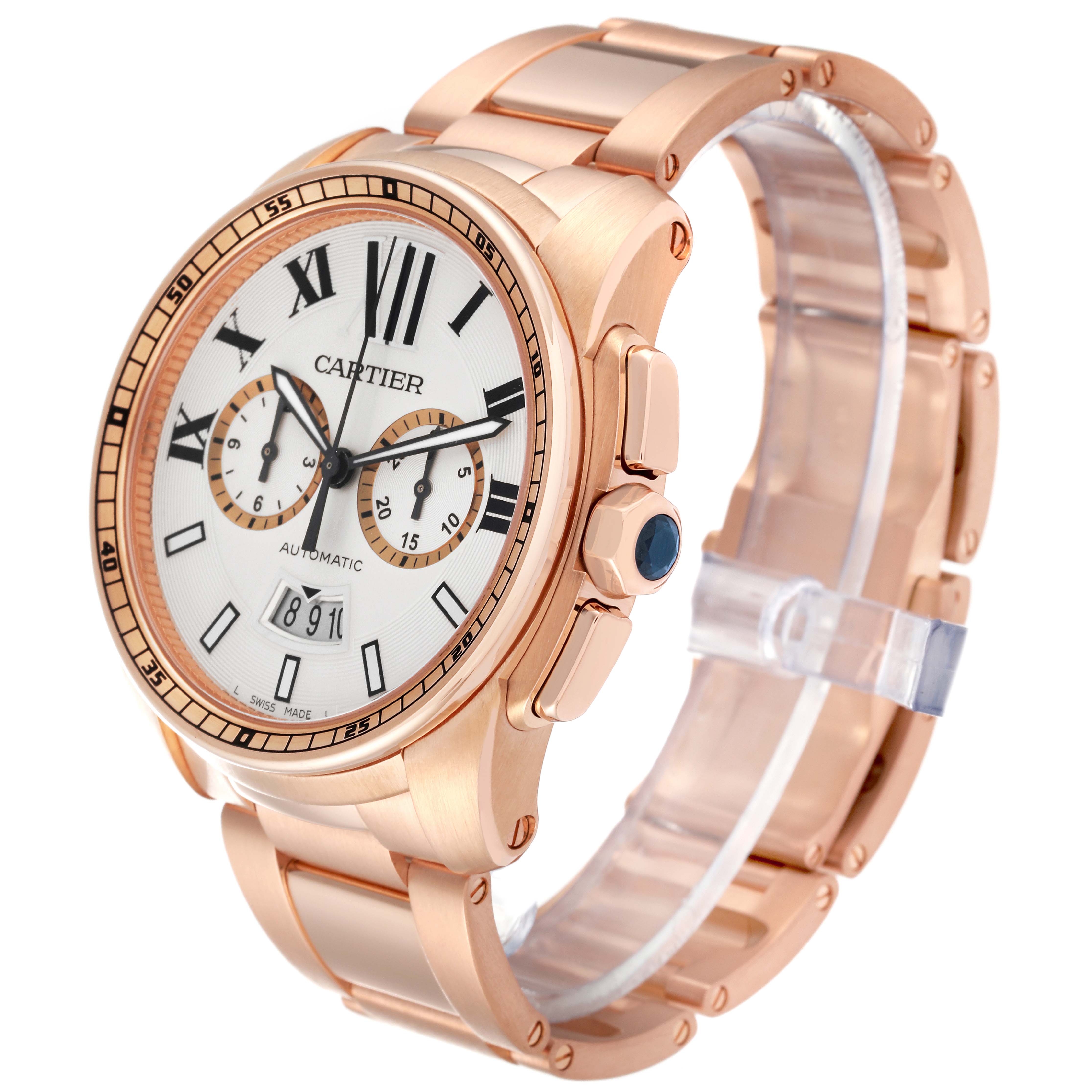 The image shows a Calibre de Cartier watch by Cartier at an angled front view, highlighting its rose gold casing and bracelet.