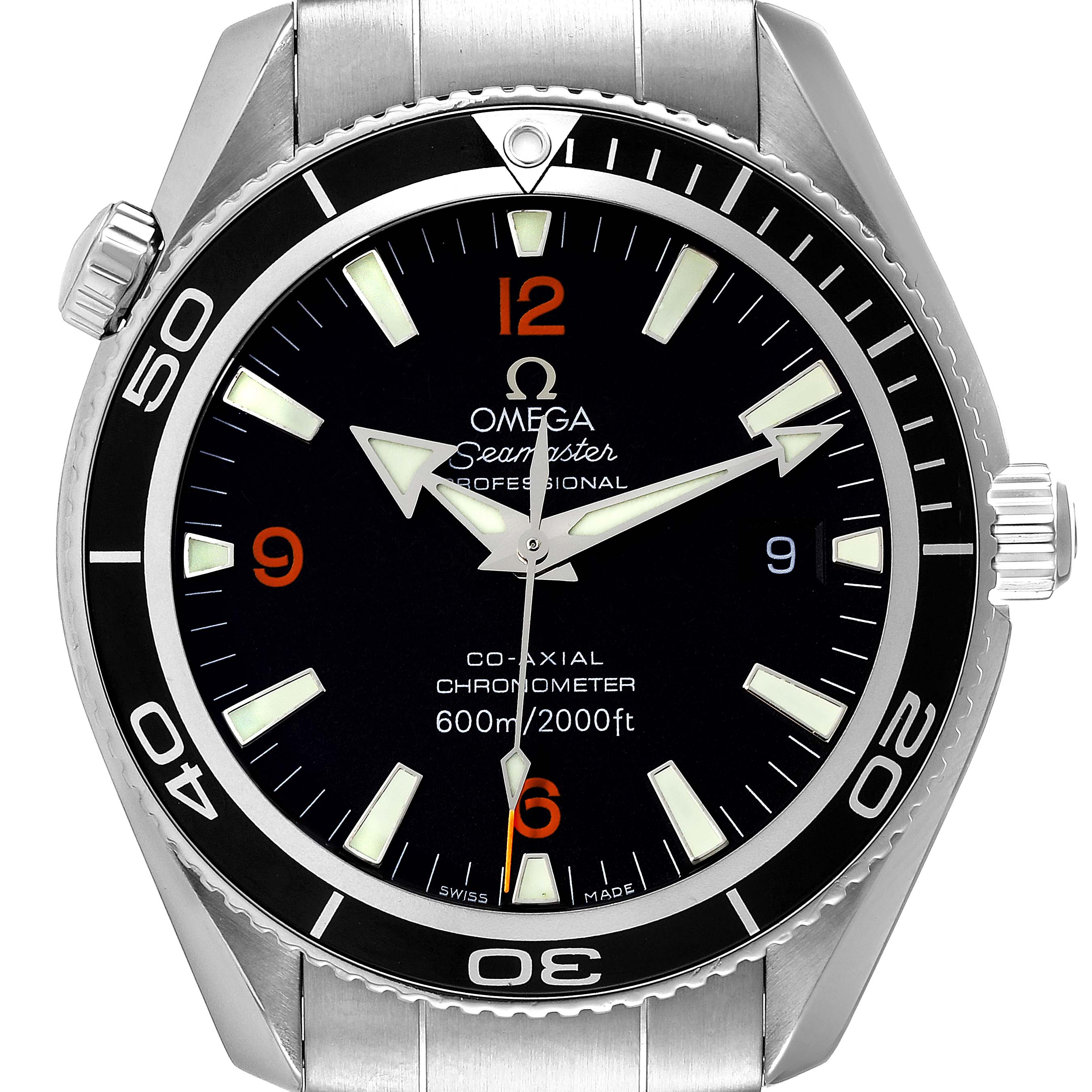 This image shows a front view of the Omega Planet Ocean 2201.51.00 Men
s Stainless Steel Black Dial 2201.51.00 Men
s Stainless Steel Black Dial watch, highlighting its dial, bezel, and crown.