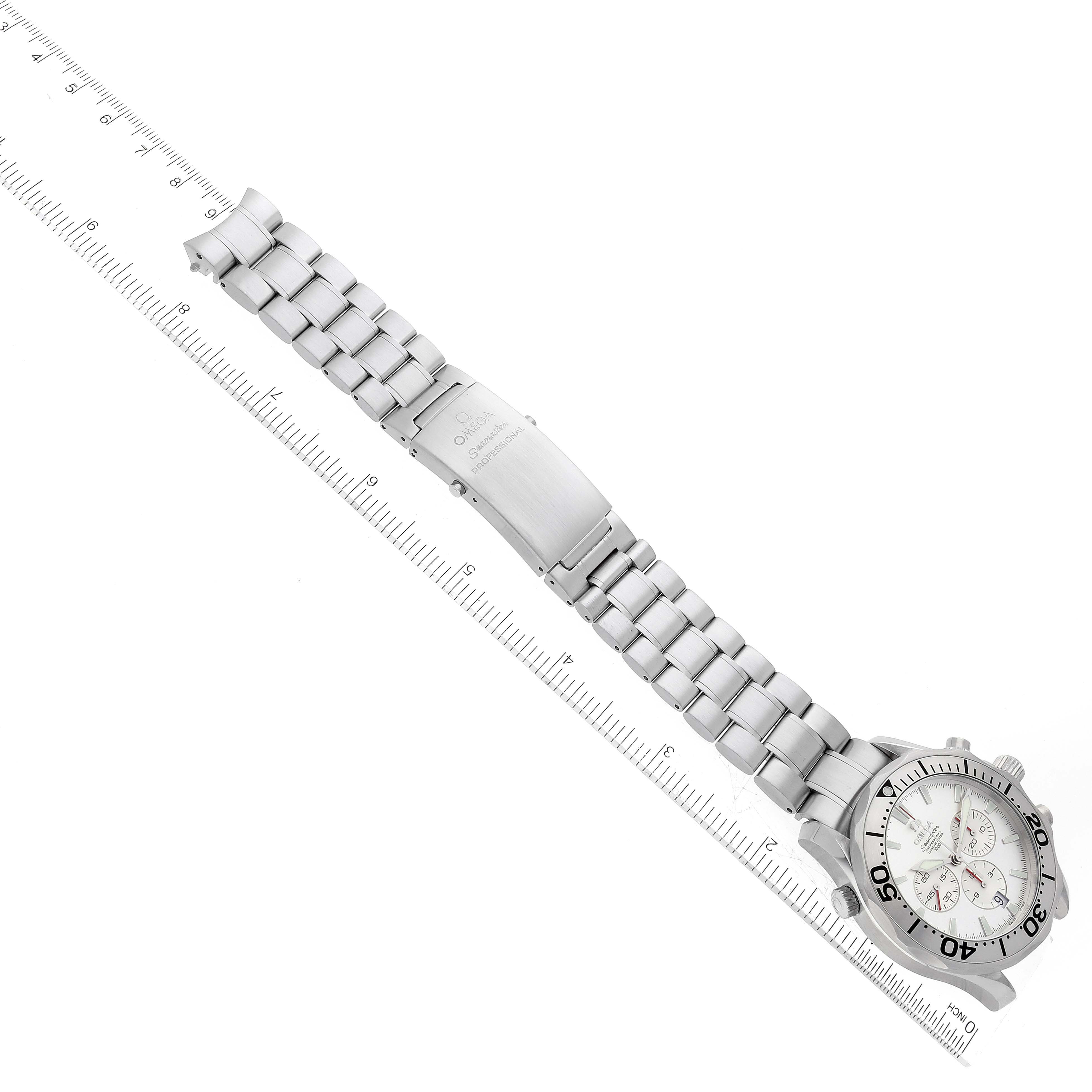 The image shows the full length of the Omega Seamaster 2589.30.00 Men
s Stainless Steel Silver Dial 2589.30.00 Men
s Stainless Steel Silver Dial watch, including the face, bracelet, and clasp, positioned diagonally.