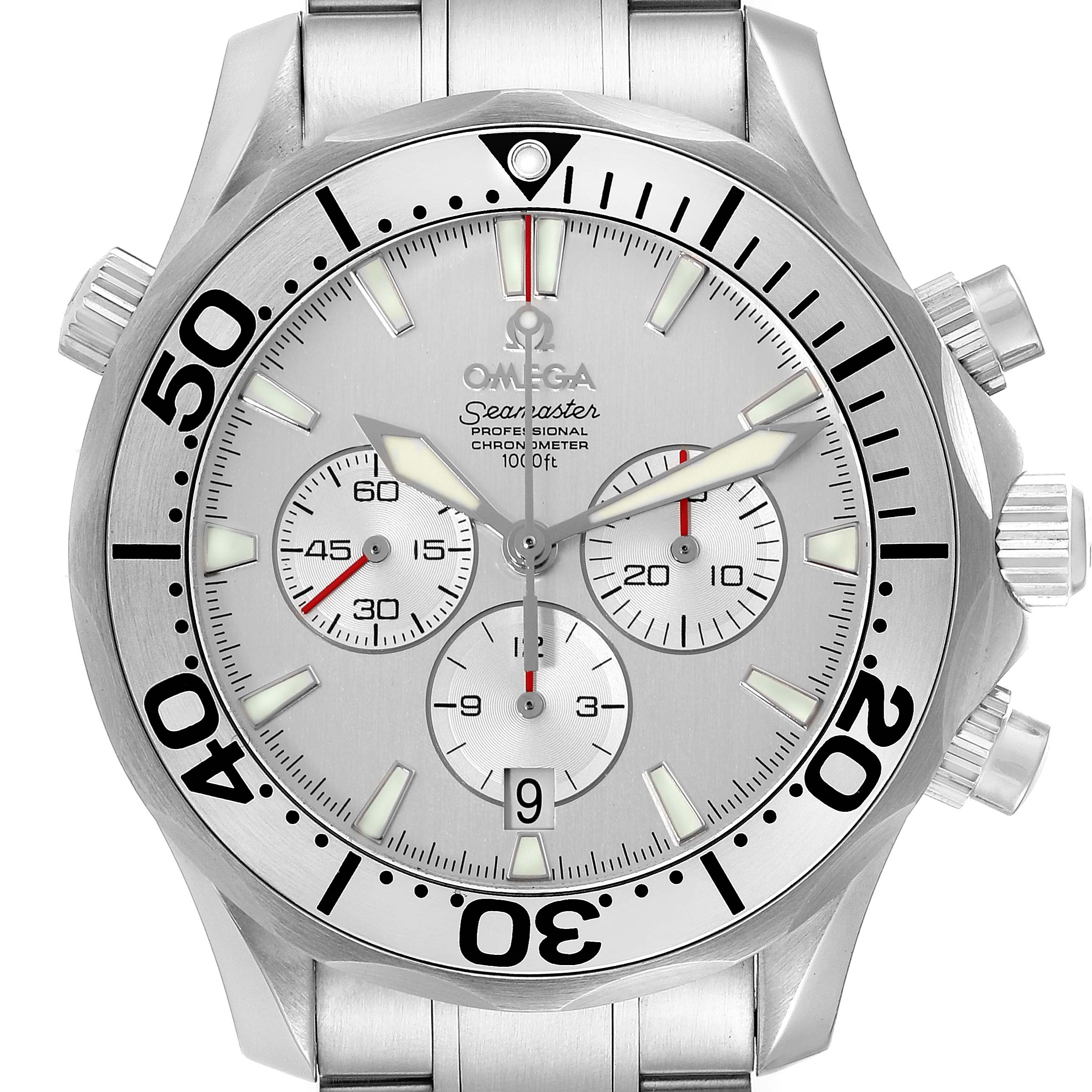 The image shows a frontal view of the Omega Seamaster 2589.30.00 Men
s Stainless Steel Silver Dial 2589.30.00 Men
s Stainless Steel Silver Dial watch, highlighting the dial, bezel, and chronograph sub-dials.