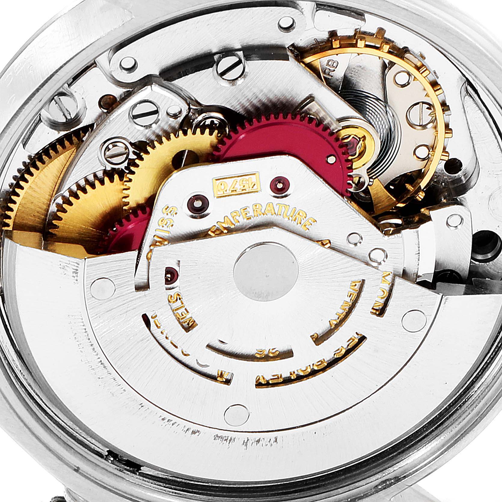 The image shows the internal mechanism and gears of the Rolex Vintage Collection 1002 Men's Stainless Steel Silver Dial 1002 Men's Stainless Steel Silver Dial model watch at a close-up angle.