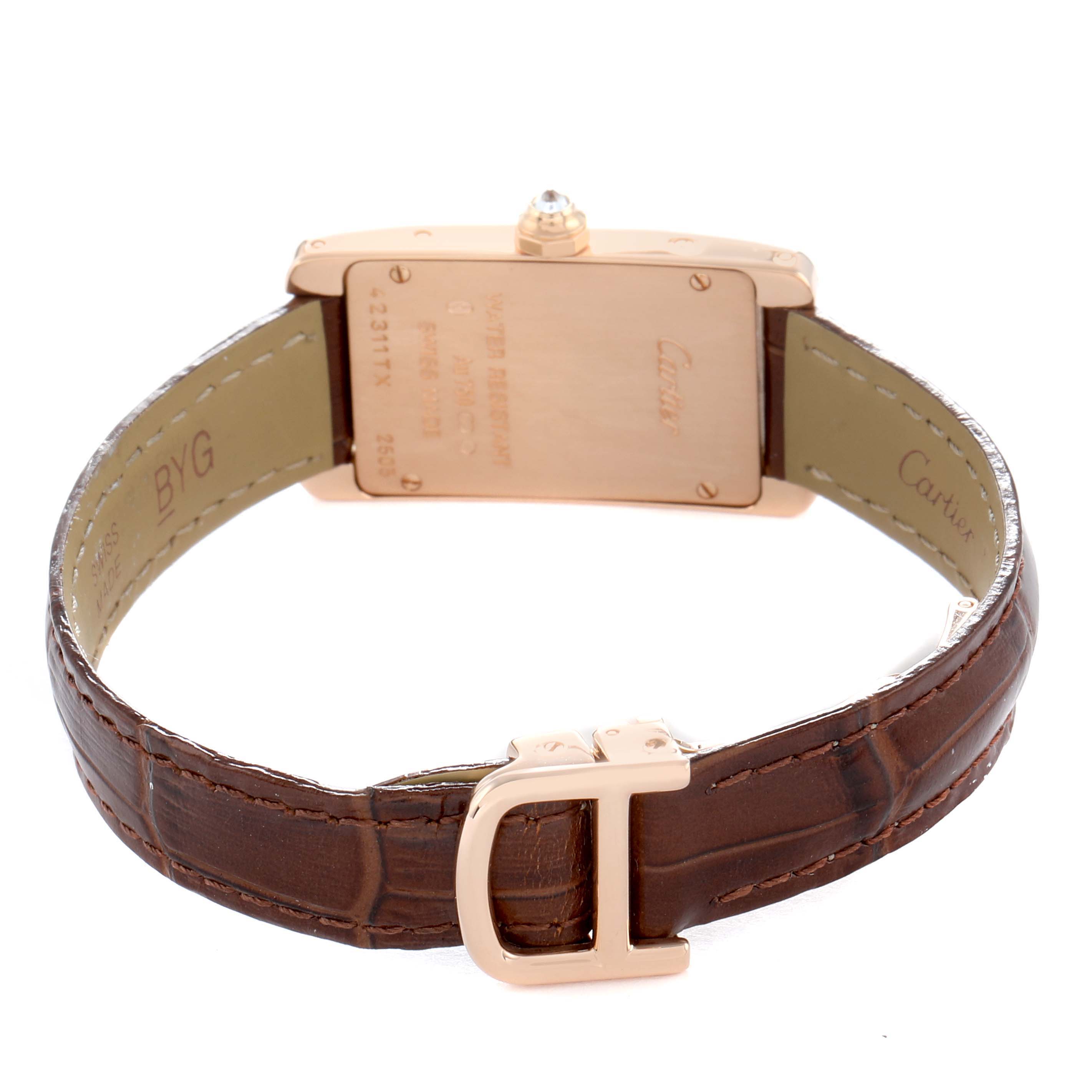 The image shows the back of the Cartier Tank Américaine watch, displaying its case back, leather strap, and buckle.