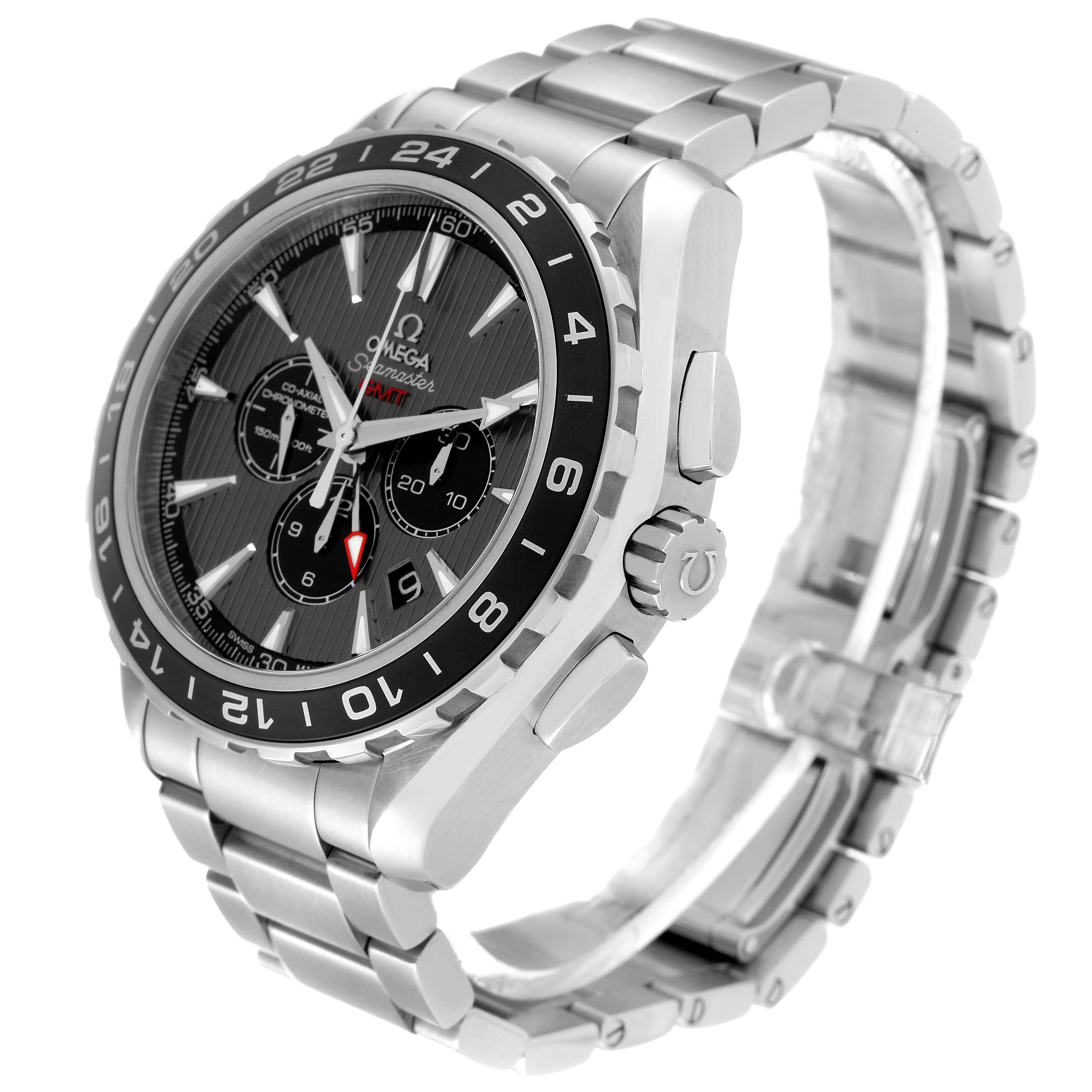 The image shows a side angle of the Omega Aqua Terra 231.10.44.52.06.001 Men
s Stainless Steel Grey Dial 231.10.44.52.06.001 Men
s Stainless Steel Grey Dial watch, displaying its bezel, dial, and metal bracelet.