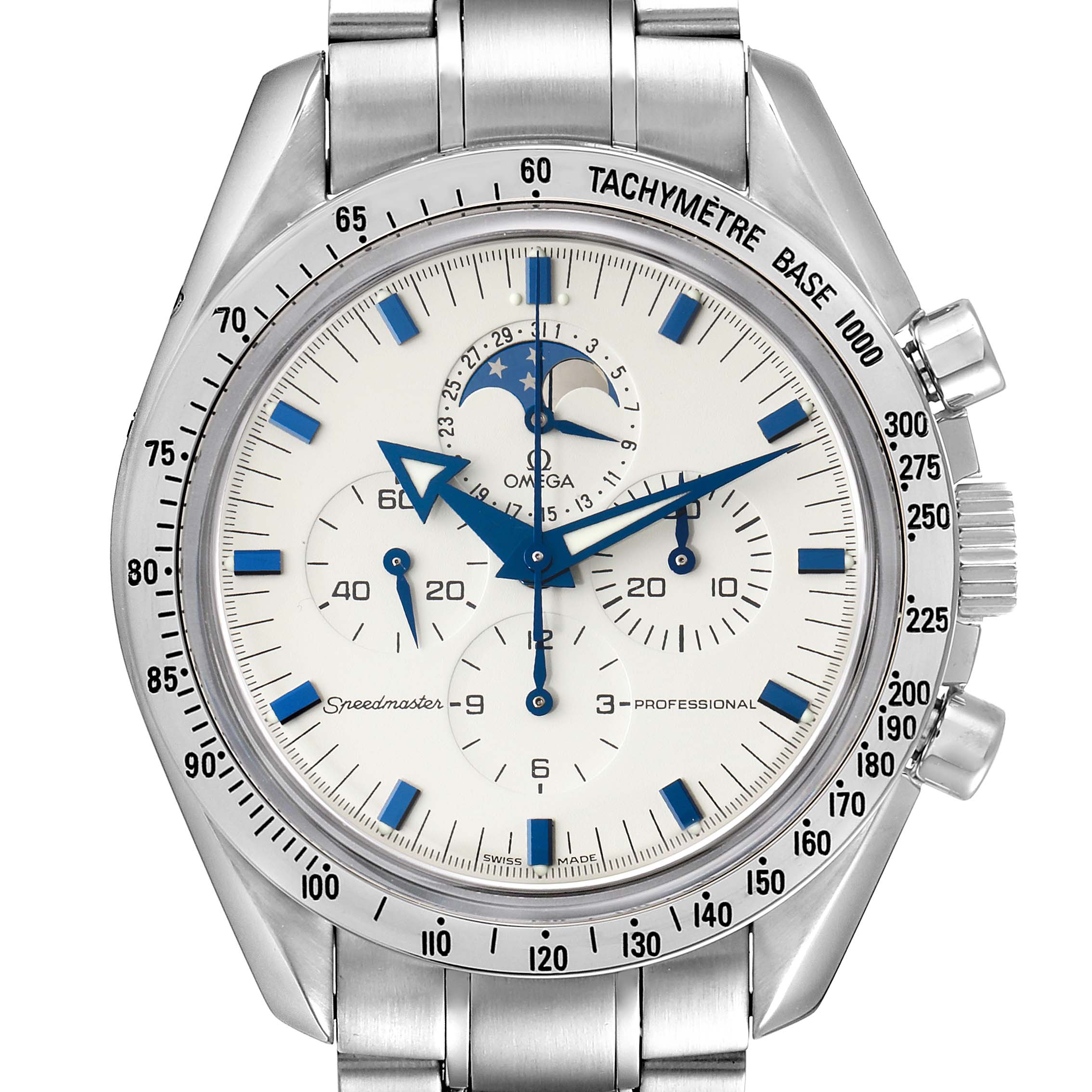 This image shows a frontal view of the Omega Speedmaster 3575.20.00 Men's Stainless Steel White Dial 3575.20.00 Men's Stainless Steel White Dial watch, featuring its dial, bezel, tachymeter, and bracelet.