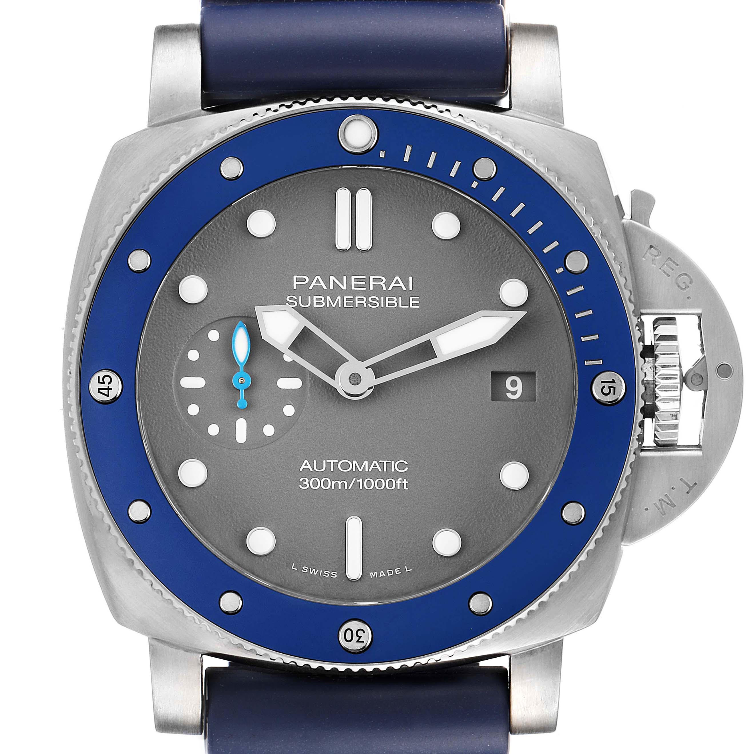 The image shows a front view of a Panerai Submersible PAM00959 Men's Stainless Steel Grey Dial PAM00959 Men's Stainless Steel Grey Dial watch, highlighting its blue bezel, dial, and crown guard.