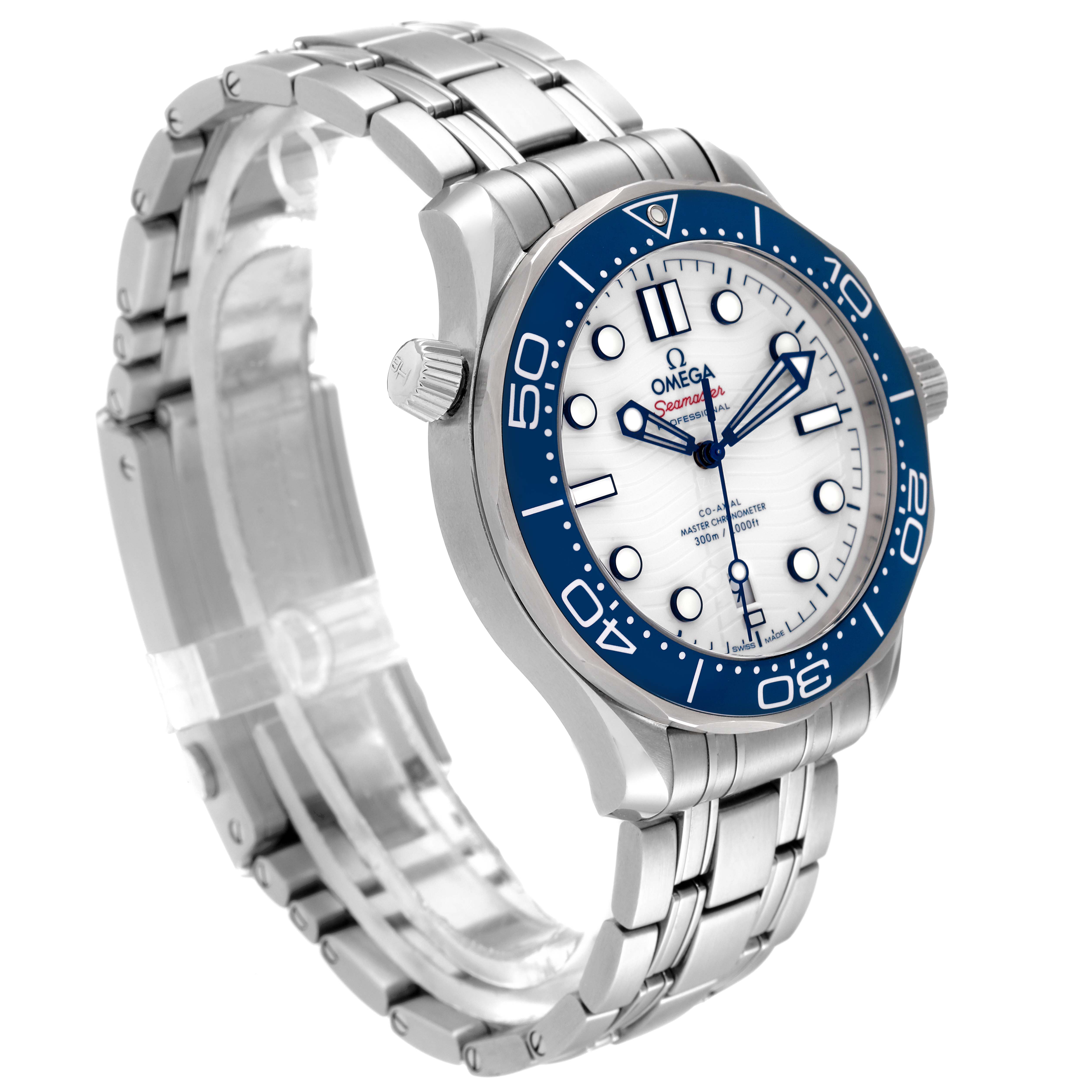The Omega Seamaster 522.30.42.20.04.001 Men's Stainless Steel White Dial 522.30.42.20.04.001 Men's Stainless Steel White Dial watch is shown at a front angle, highlighting its white dial, blue bezel, and stainless steel bracelet.